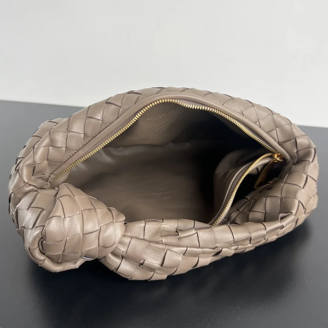 BOTTEGA VENETA Shoulder Bags Lamb Leather Taupe 36X21X13CM G30202609090118 - Image 5