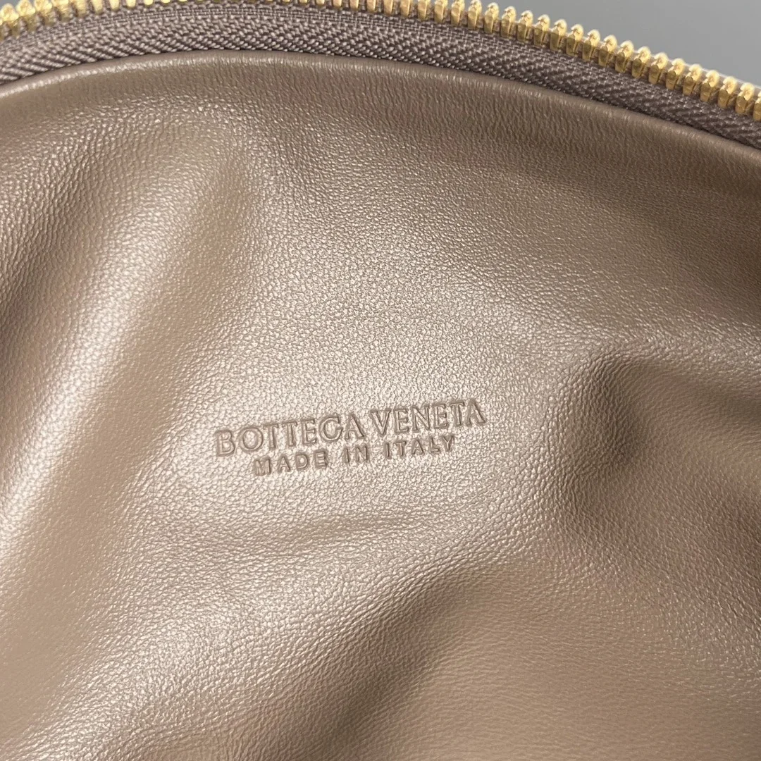 BOTTEGA VENETA Shoulder Bags Lamb Leather Taupe 36X21X13CM G30202609090118 - Image 7