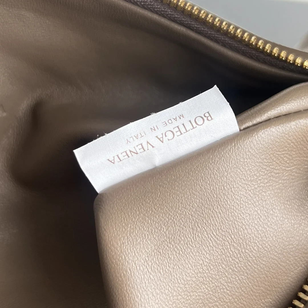 BOTTEGA VENETA Shoulder Bags Lamb Leather Taupe 36X21X13CM G30202609090118 - Image 8
