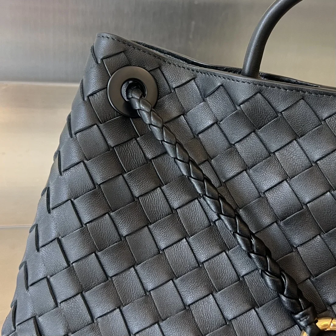 BOTTEGA VENETA Shoulder Bags Nappa Lambskin Black-Gold 29X18X10CM I80202609090112 - Image 5