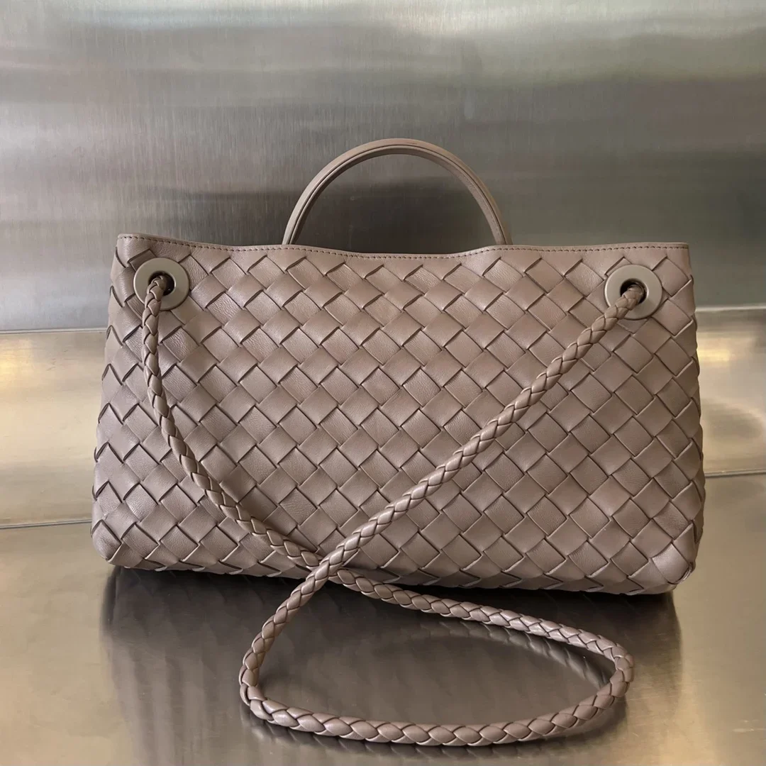 BOTTEGA VENETA Shoulder Bags Nappa Lambskin Taupe-Gold 29X18X10CM I80202609090108 - Image 3