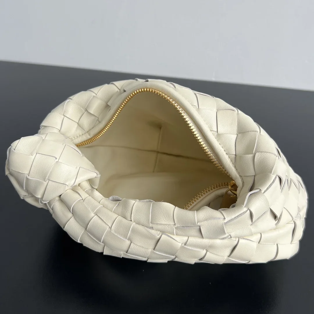 BOTTEGA VENETA Shoulder Bags White-Gold 23X28X8CM E60202609090099 - Image 3
