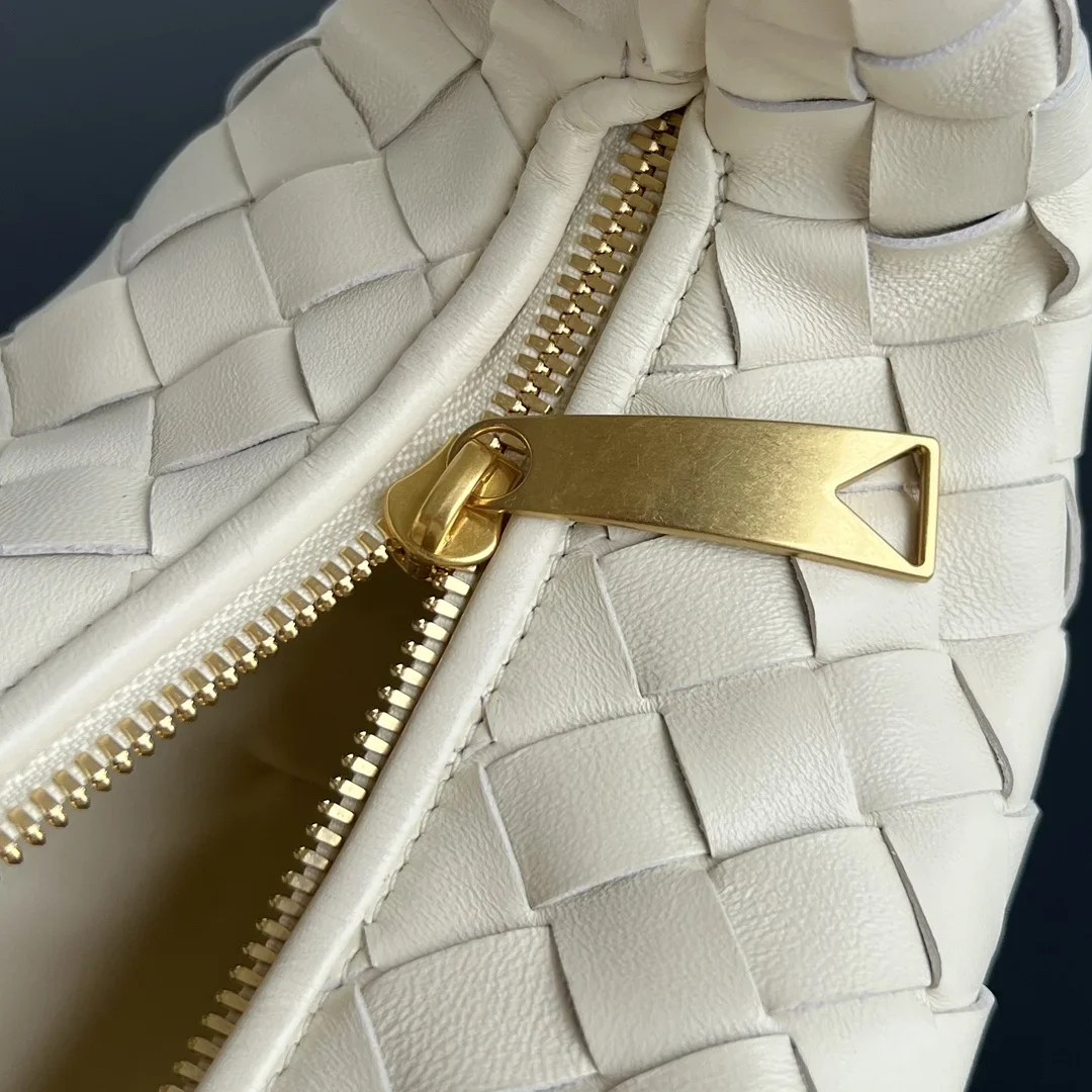BOTTEGA VENETA Shoulder Bags White-Gold 23X28X8CM E60202609090099 - Image 7