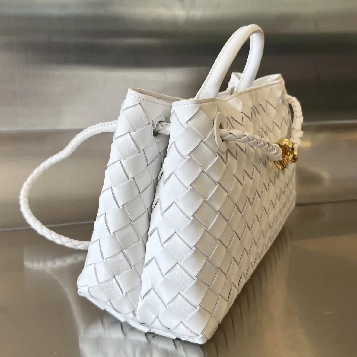 BOTTEGA VENETA Shoulder Bags White-Gold 29X18X10CM I80202609090111 - Image 2