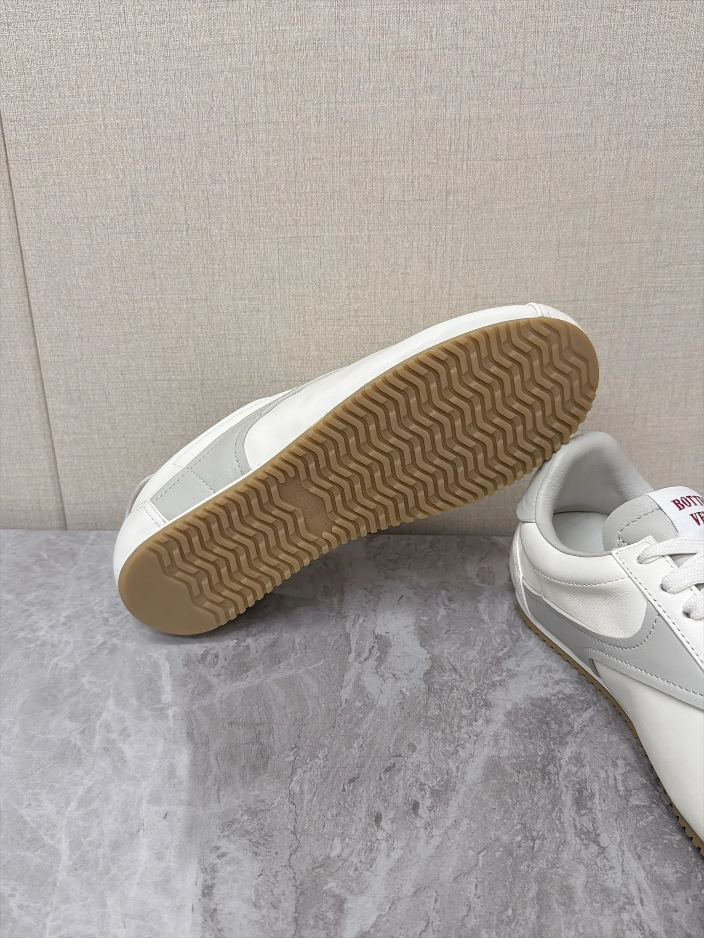 BOTTEGA VENETA Sneakers Leather Rubber White-Gray EU35-45 B80202609111383 - Image 9