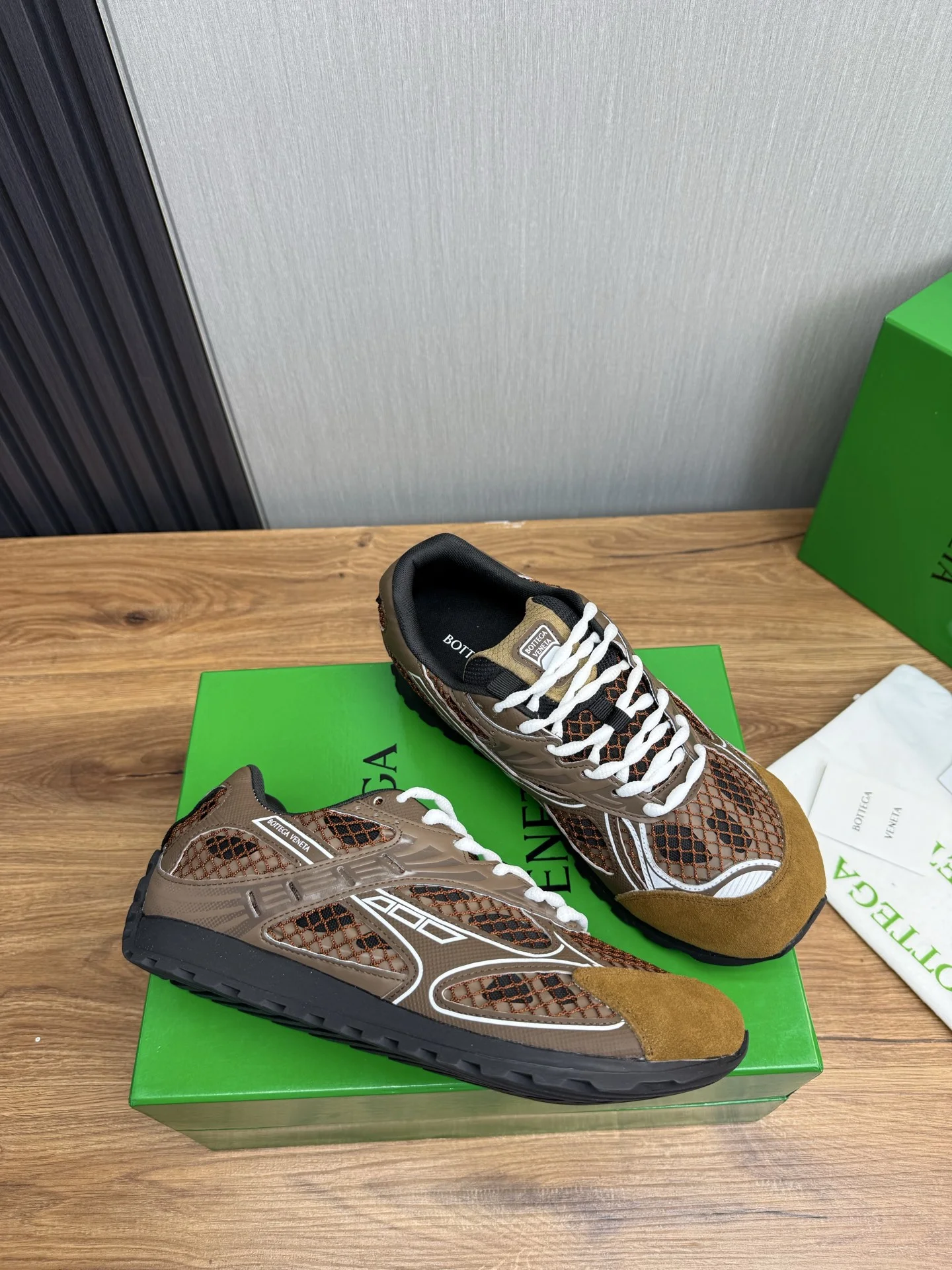 BOTTEGA VENETA Sneakers Mesh Rubber Brown-White EU35-46 B40202609110817 - Image 7