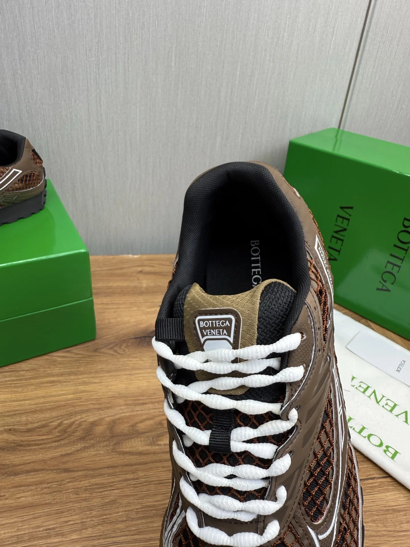 BOTTEGA VENETA Sneakers Mesh Rubber Brown-White EU35-46 B40202609110817 - Image 9
