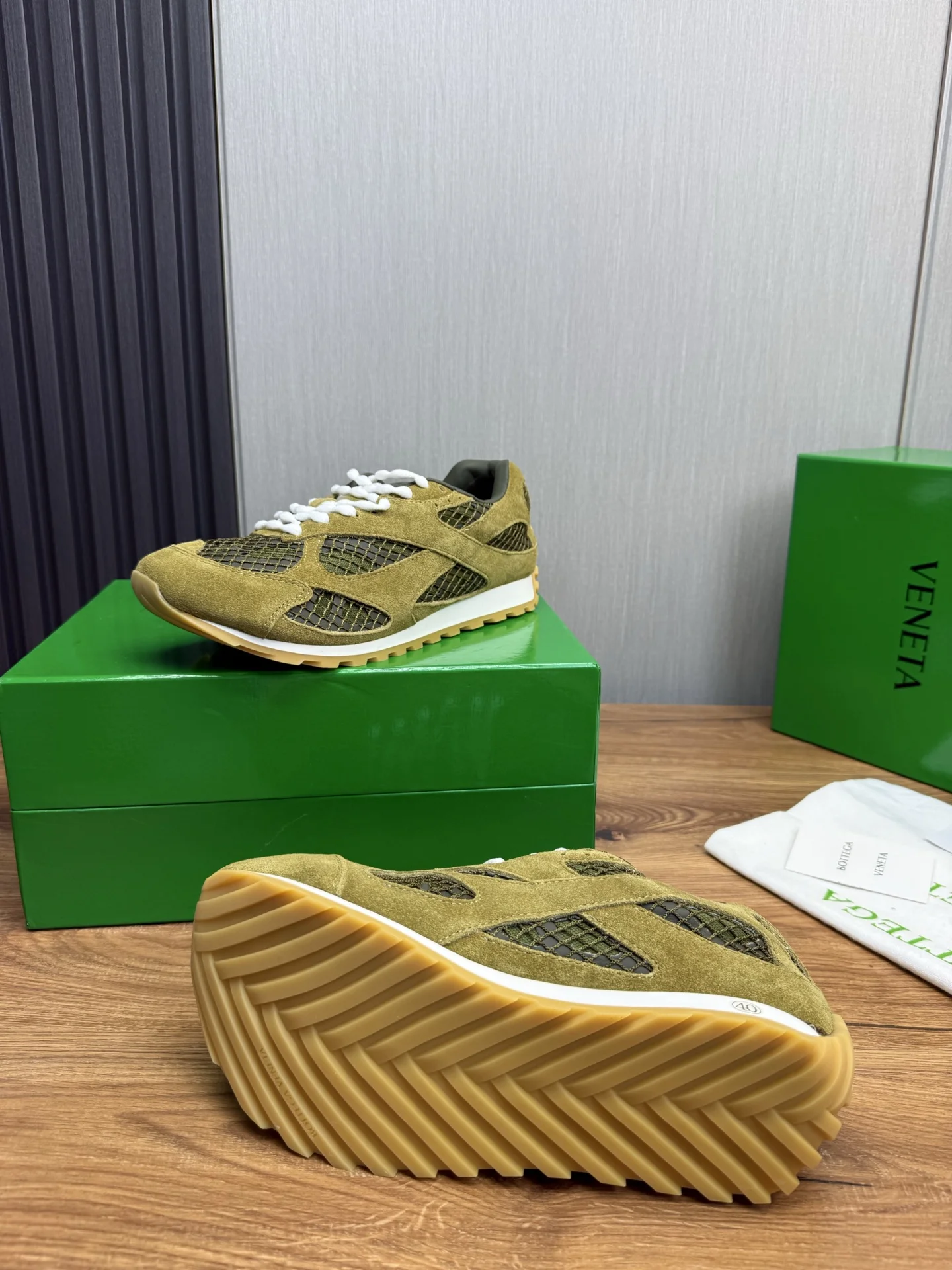 BOTTEGA VENETA Sneakers Mesh Rubber Olive-White EU35-46 B40202609110819 - Image 3