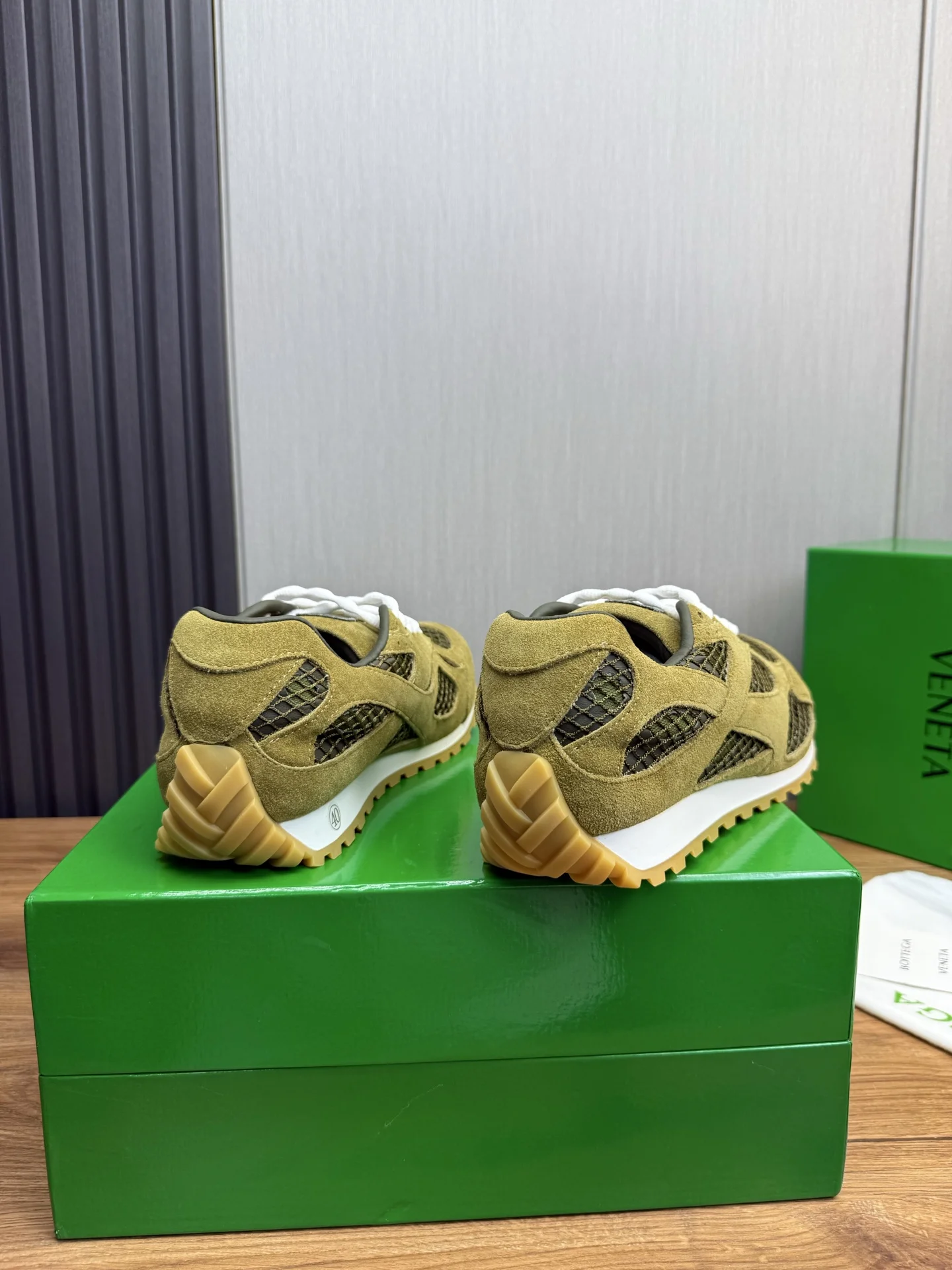 BOTTEGA VENETA Sneakers Mesh Rubber Olive-White EU35-46 B40202609110819 - Image 7