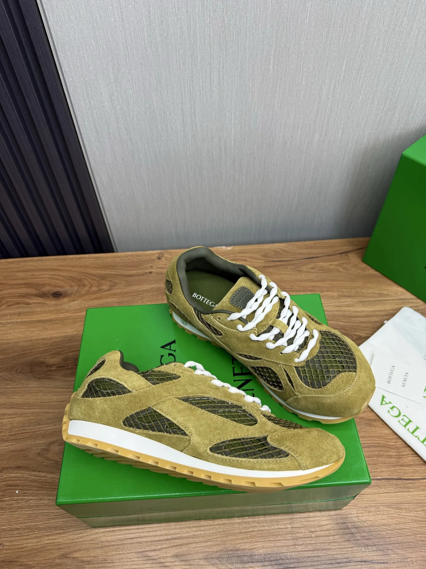 BOTTEGA VENETA Sneakers Mesh Rubber Olive-White EU35-46 B40202609110819 - Image 8