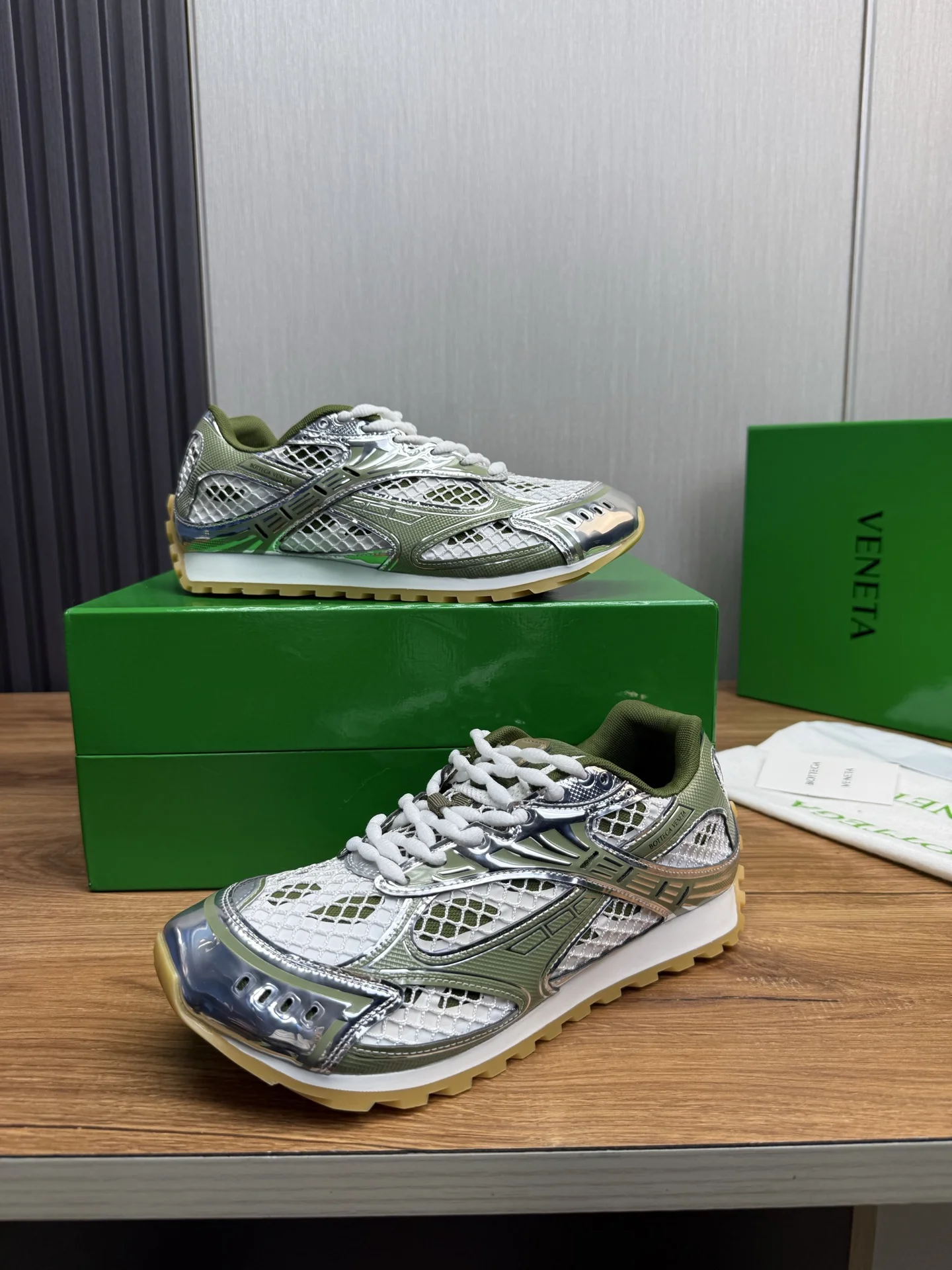 BOTTEGA VENETA Sneakers Mesh Rubber Silver-Green EU35-46 B40202609110807 - Image 6