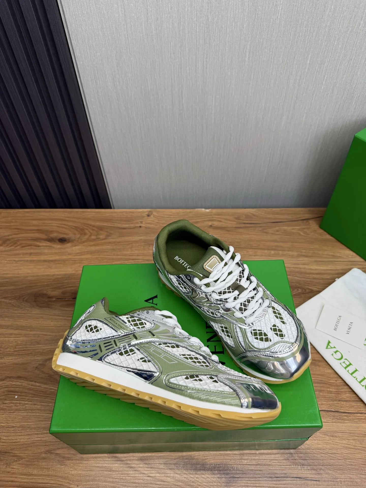 BOTTEGA VENETA Sneakers Mesh Rubber Silver-Green EU35-46 B40202609110807 - Image 8