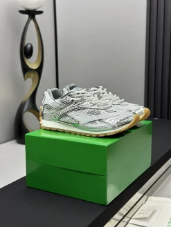 Alternative view of BOTTEGA VENETA Sneakers Mesh Rubber Silver-White EU35-47 B40202609111963