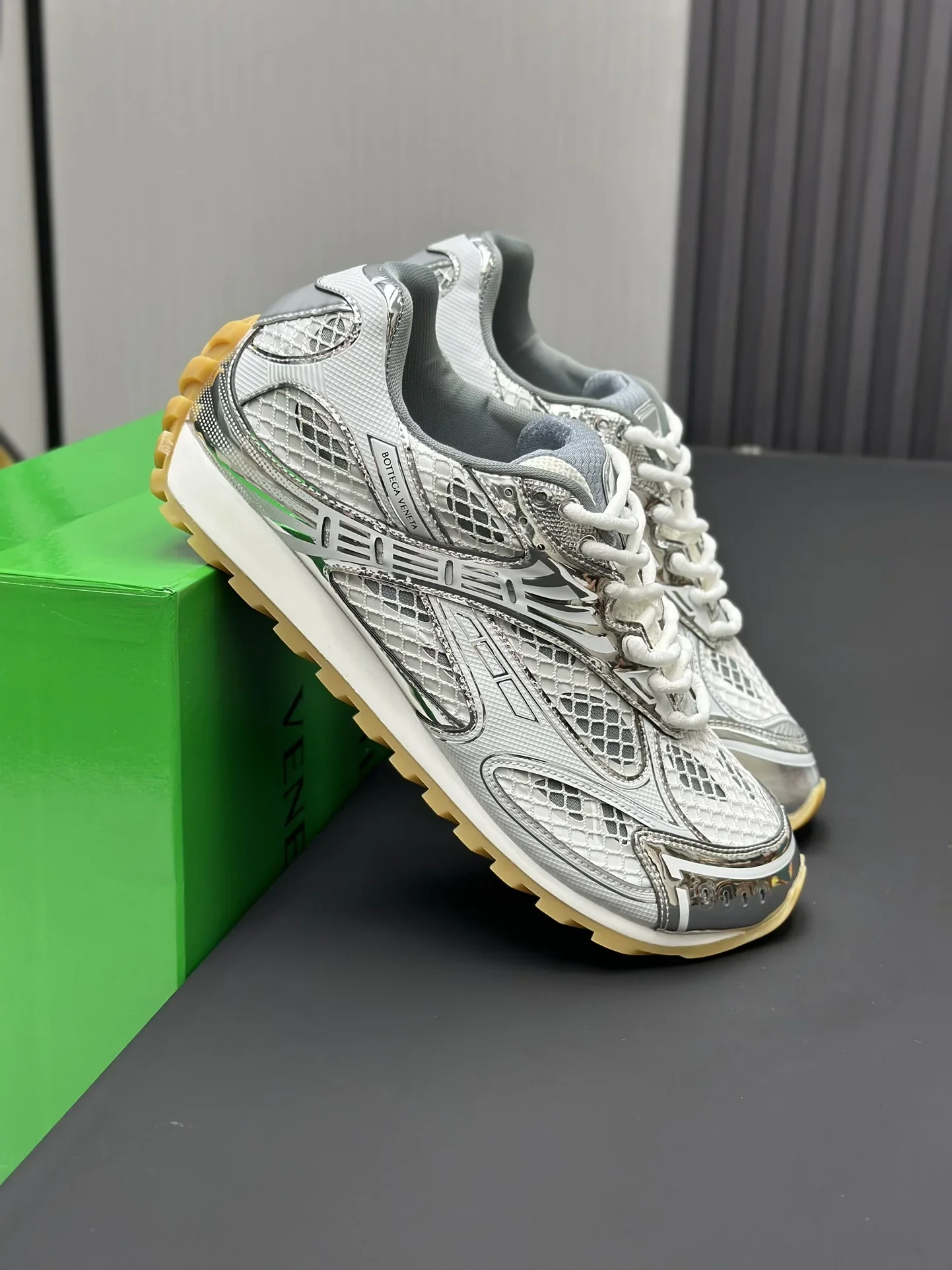 BOTTEGA VENETA Sneakers Mesh Rubber Silver-White EU35-47 B40202609111963 - Image 4
