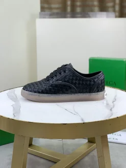 BOTTEGA VENETA Sneakers Woven Calfskin Leather Black-Transparent EU39-44 C40202609110983