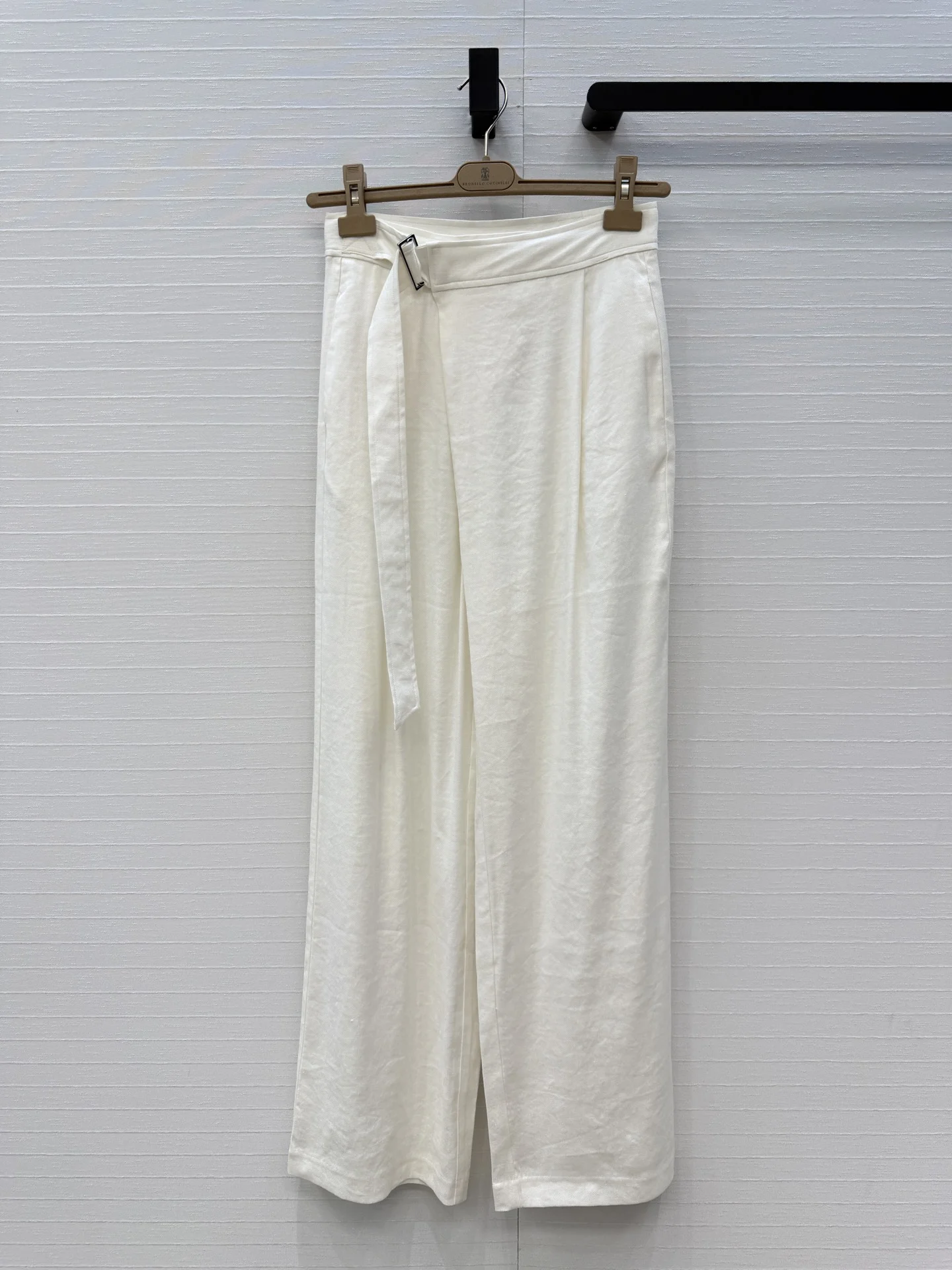 BRUNELLO CUCINELLI Trousers White S-L C30202609062698