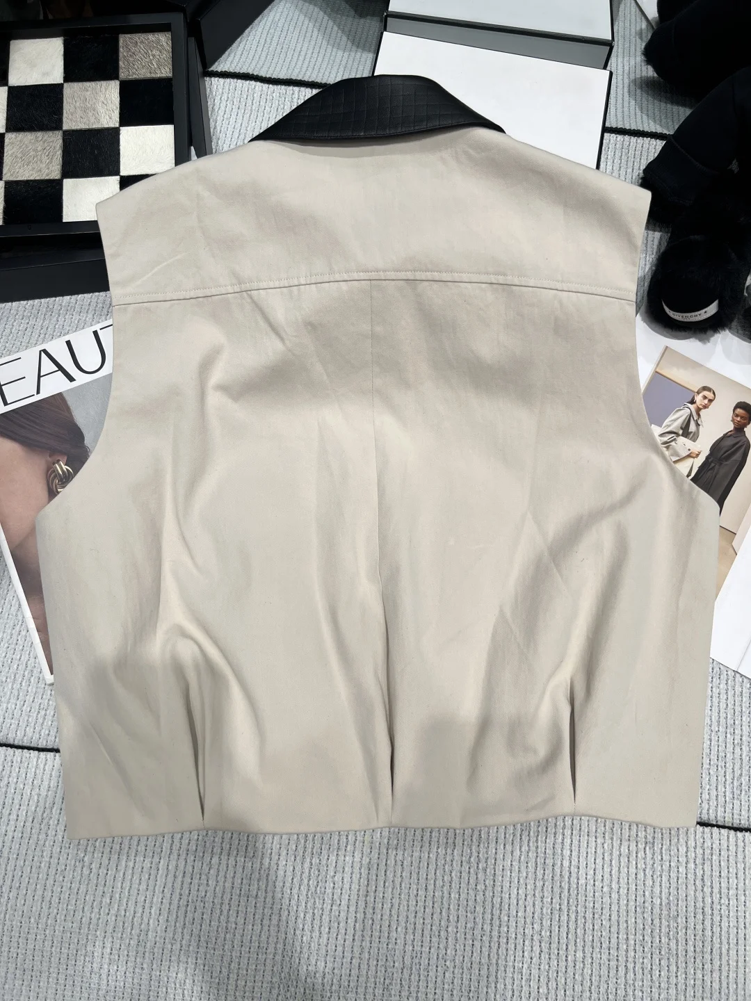 BRUNELLO CUCINELLI Vests Beige-Black S-L C95202609060326 - Image 8