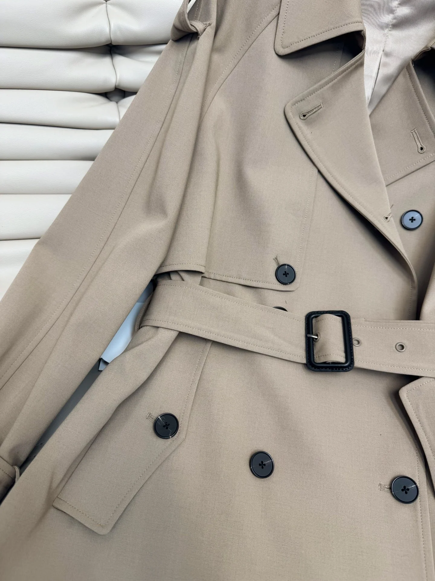BURBERRY Coats Beige-Black S-M-L C90202609061471 - Image 5