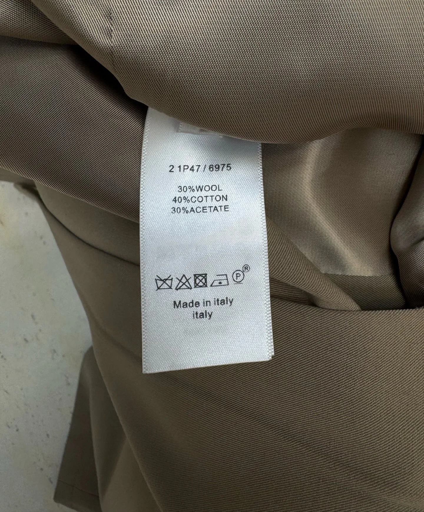 BURBERRY Coats Beige-Black S-M-L C90202609061471 - Image 9
