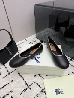 Alternative view of BURBERRY Flats Leather Black-Beige EU35-39 C10202609111985