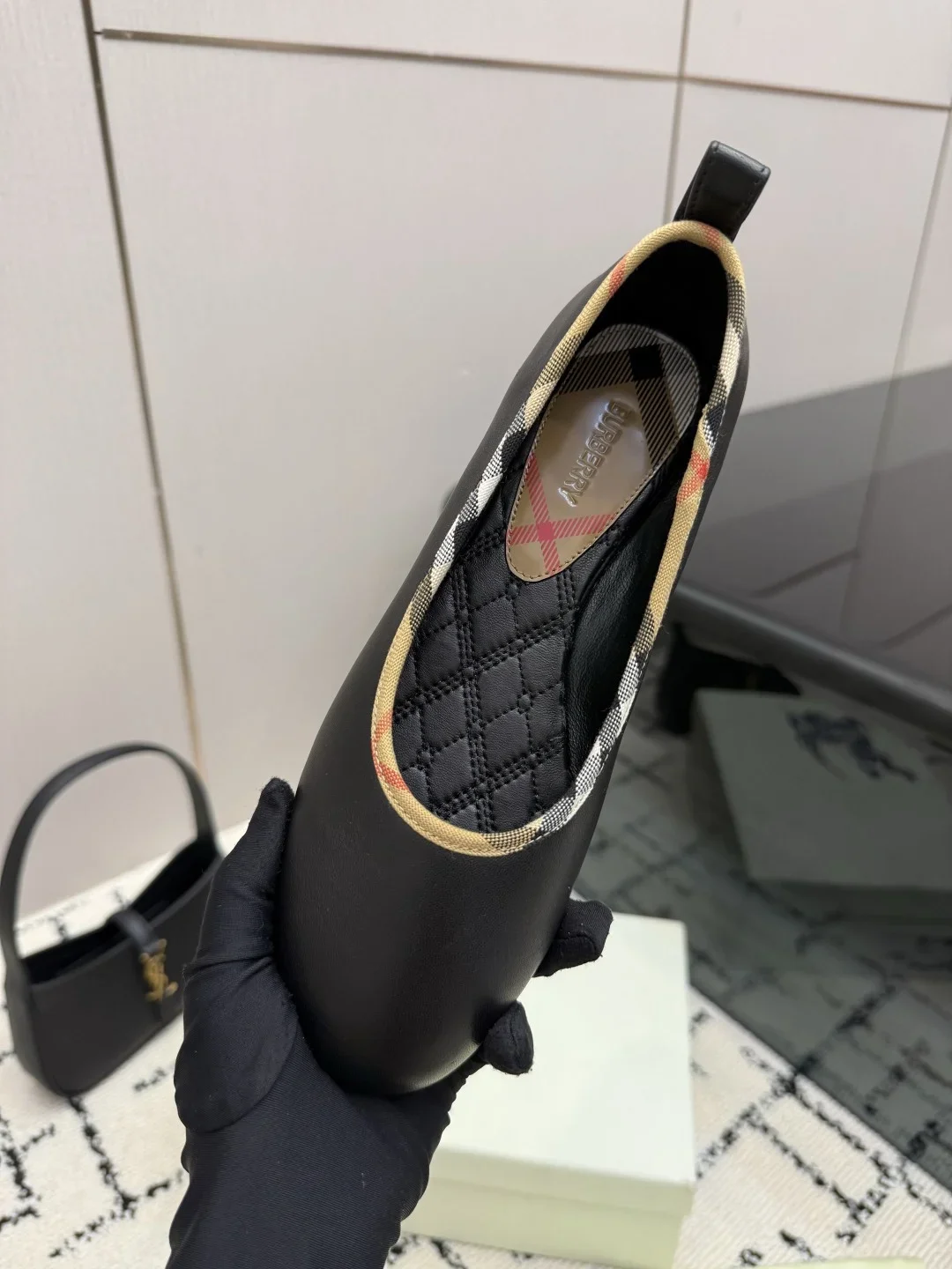 BURBERRY Flats Leather Black-Beige EU35-39 C10202609111985 - Image 7