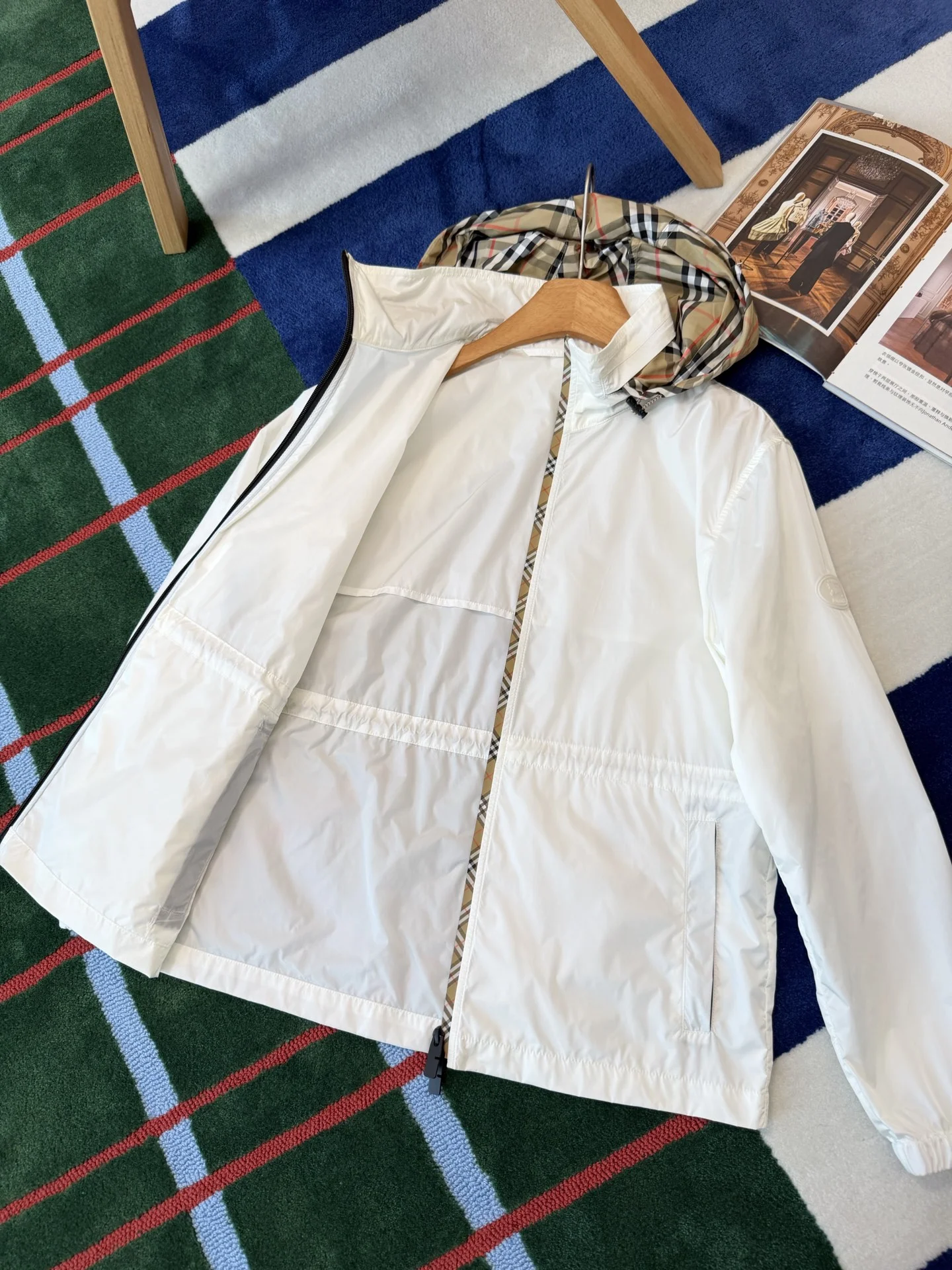 BURBERRY Jackets White-Beige S-M-L D95202609062778 - Image 3