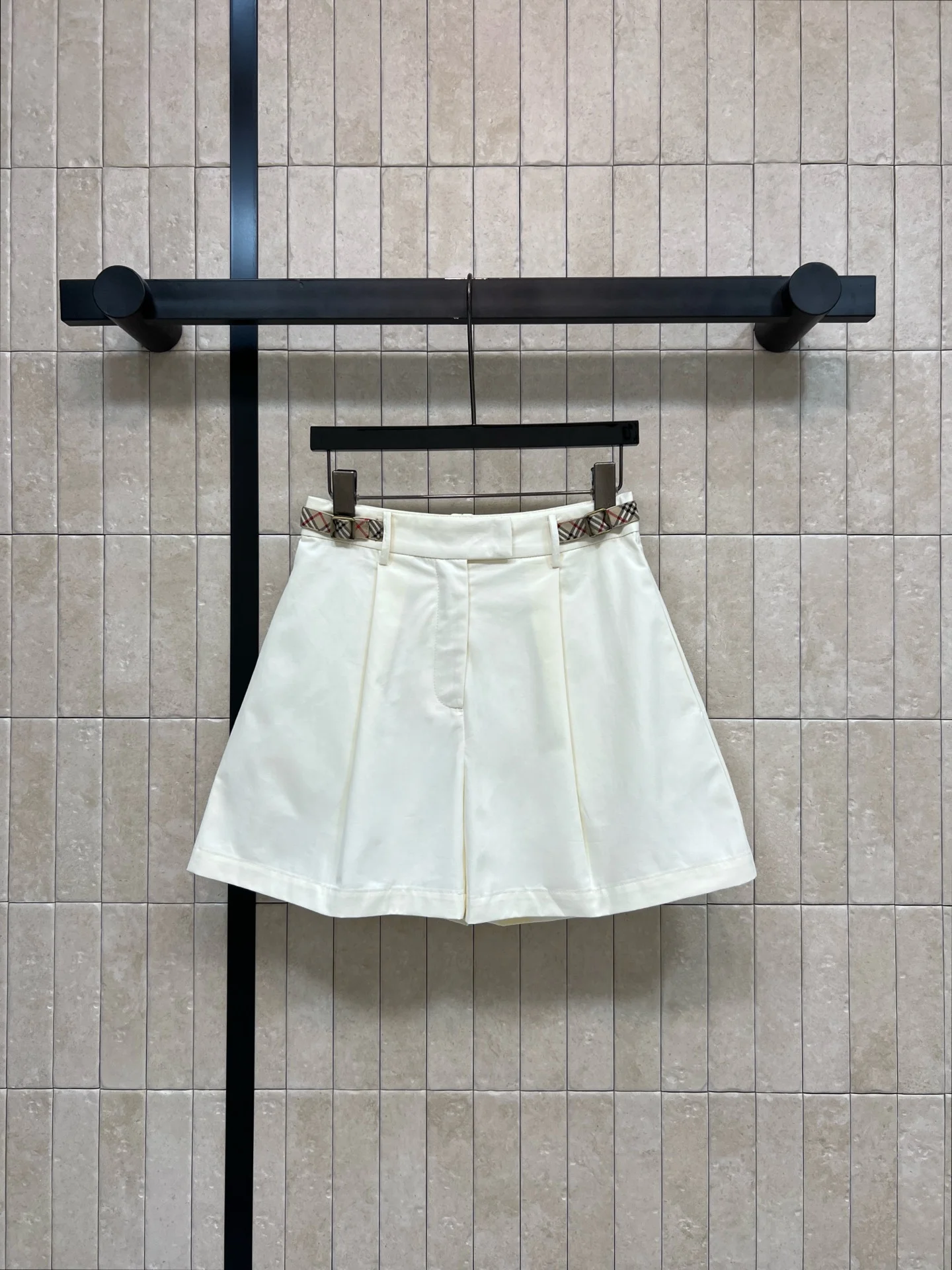 BURBERRY Shorts Cotton White-Beige S-XL B35202609060002