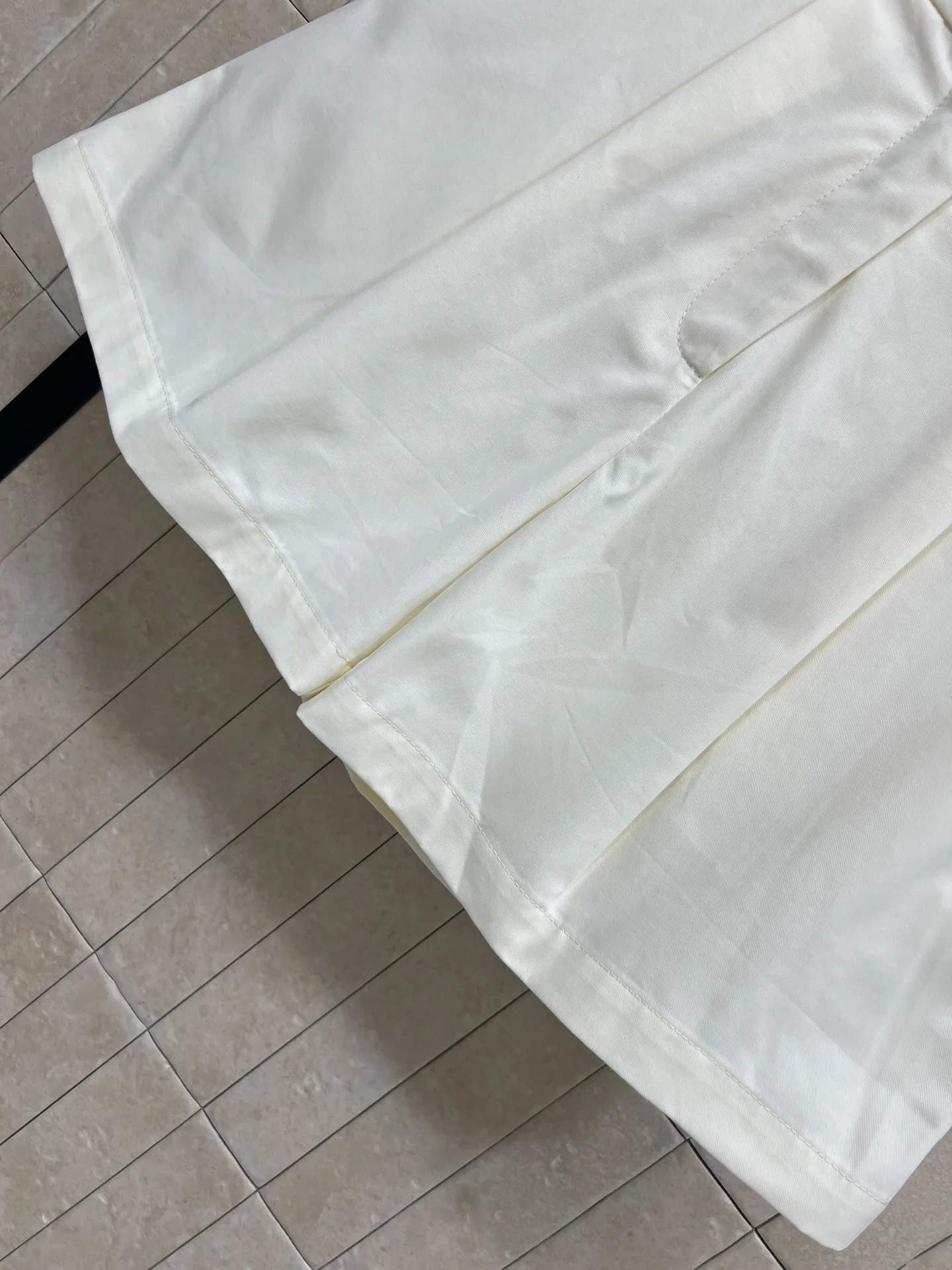 BURBERRY Shorts Cotton White-Beige S-XL B35202609060002 - Image 3