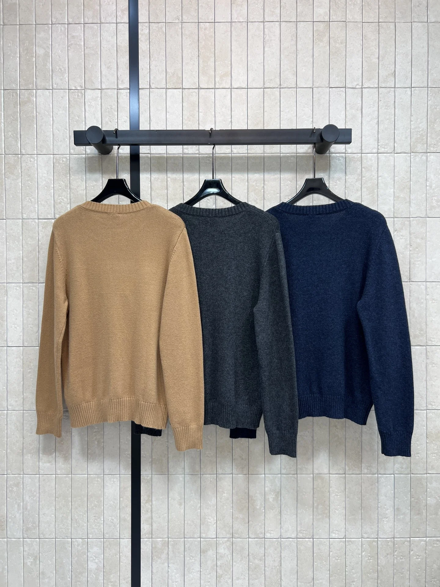 BURBERRY Sweaters Wool Cashmere Tan-Charcoal-Navy S-M-L A90202609060008 - Image 6