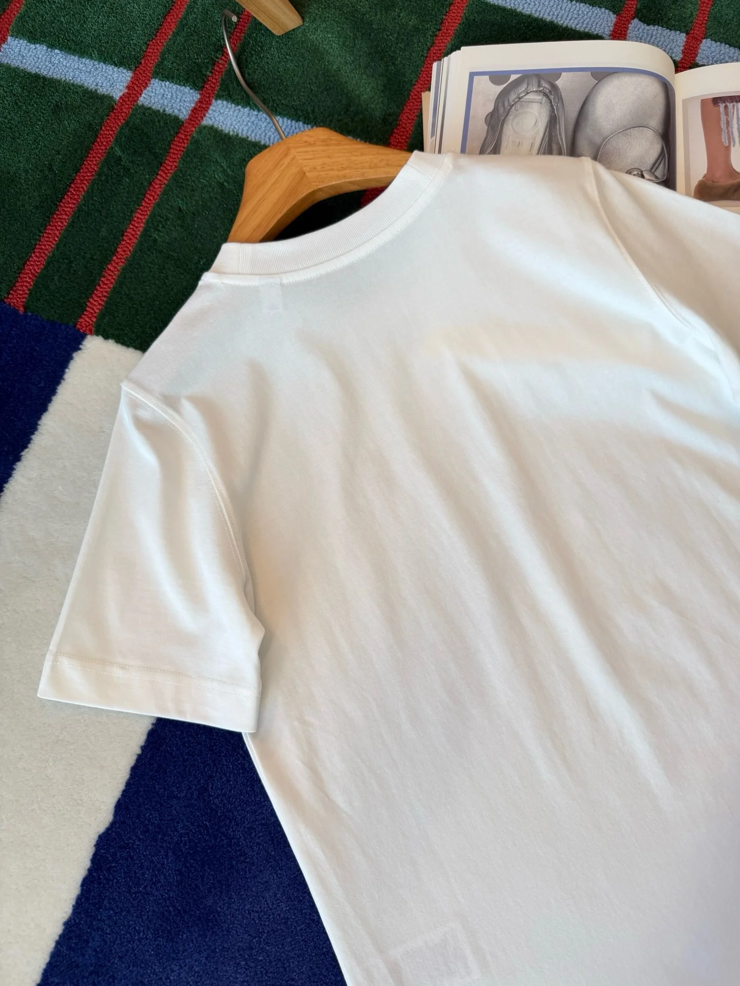 BURBERRY T-shirts White-Black S-L A95202609060670 - Image 9