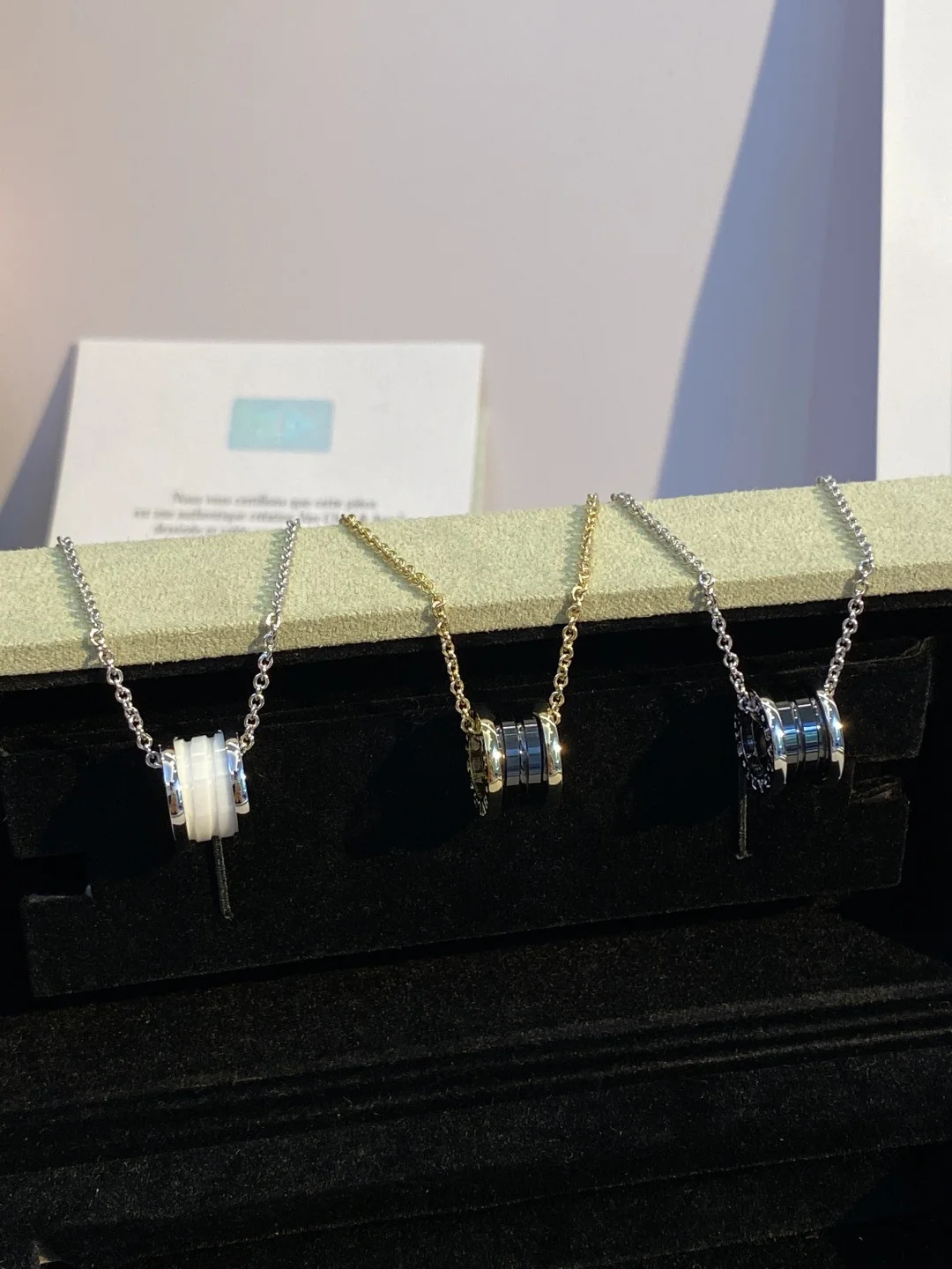 BVLGARI Necklaces A45202609070034 - Image 9