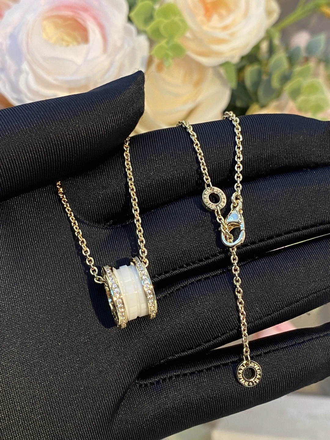 BVLGARI Necklaces Gold Ceramic Diamonds A55202609070035 - Image 4