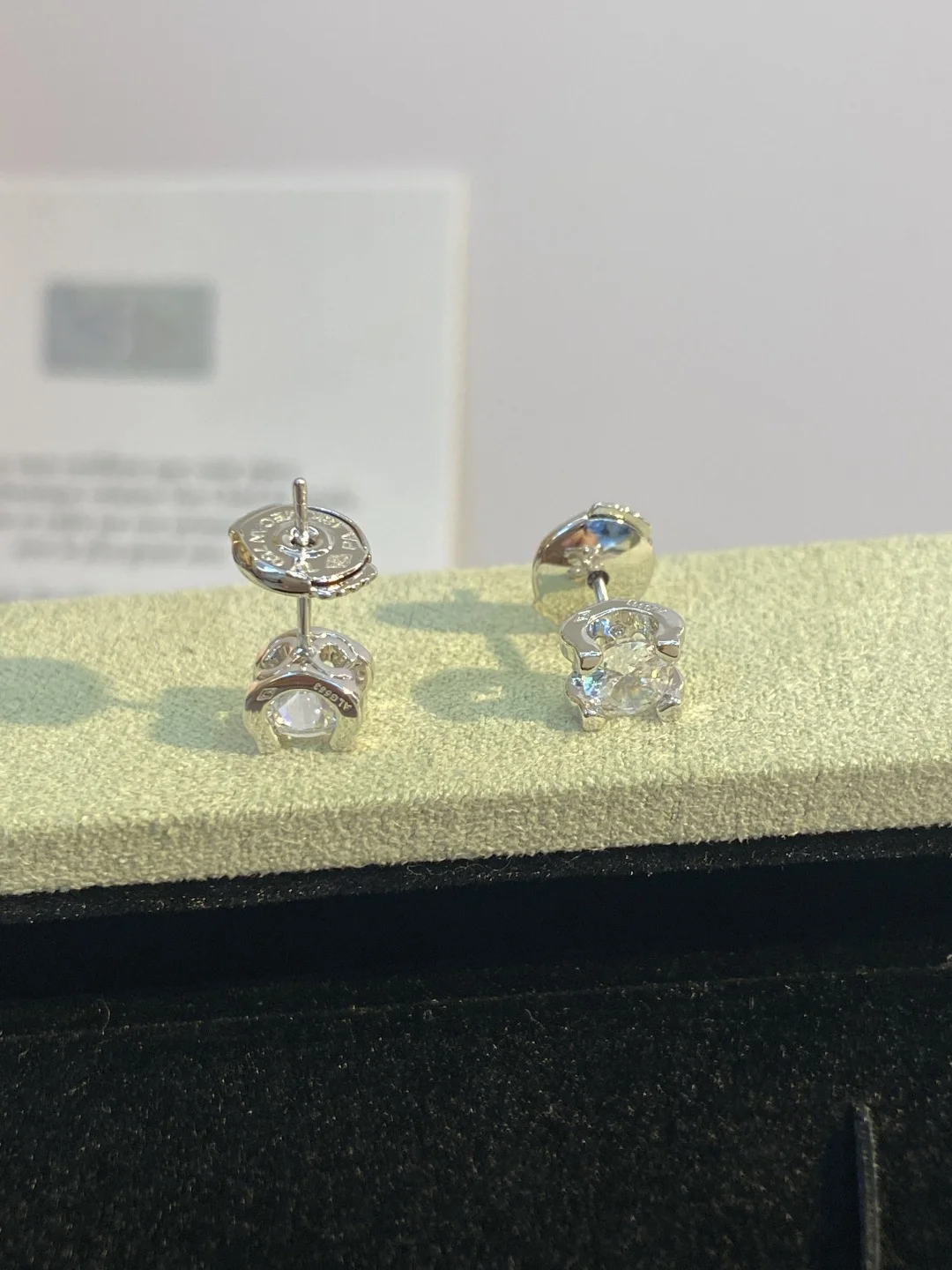 CARTIER Earrings Gold Diamond A45202609070052 - Image 3