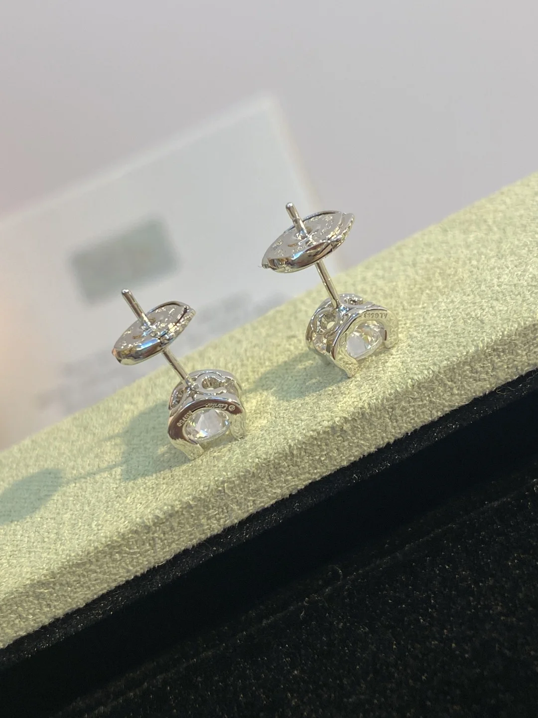 CARTIER Earrings Gold Diamond A45202609070052 - Image 4