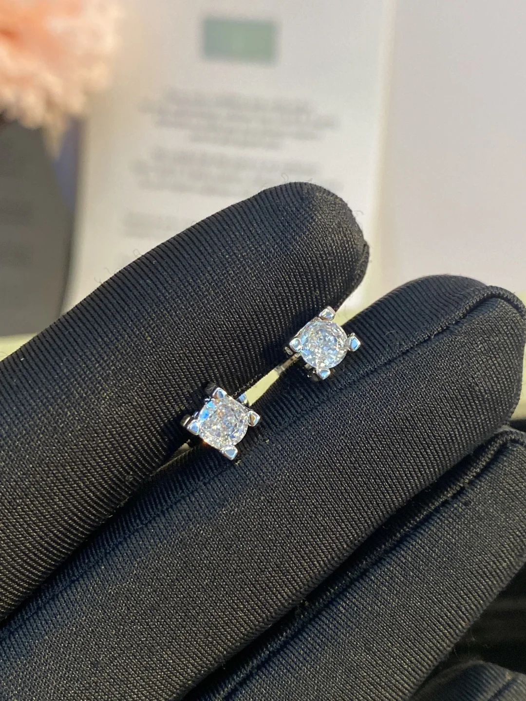 CARTIER Earrings Gold Diamond A45202609070052 - Image 6