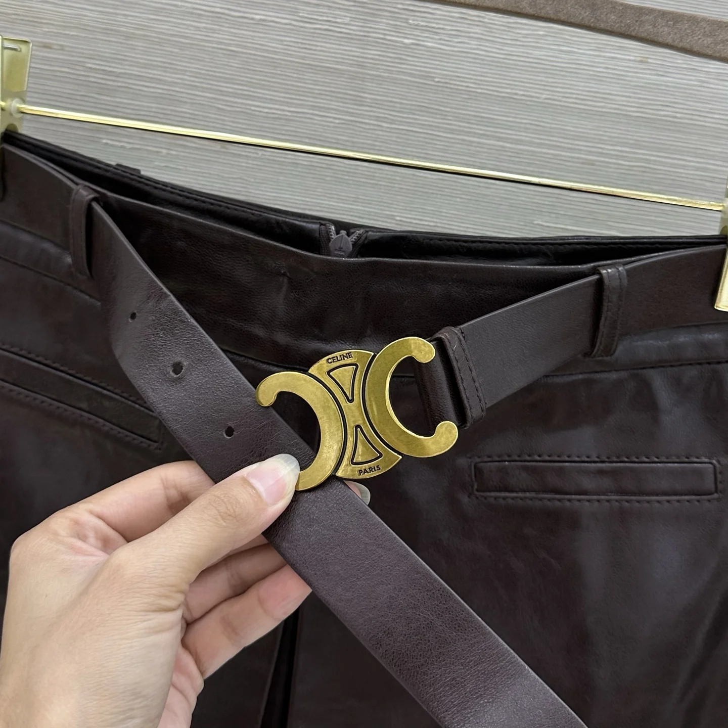 CELINE Shorts Lamb Leather Brown-Gold 36-40 E25202609062073 - Image 4