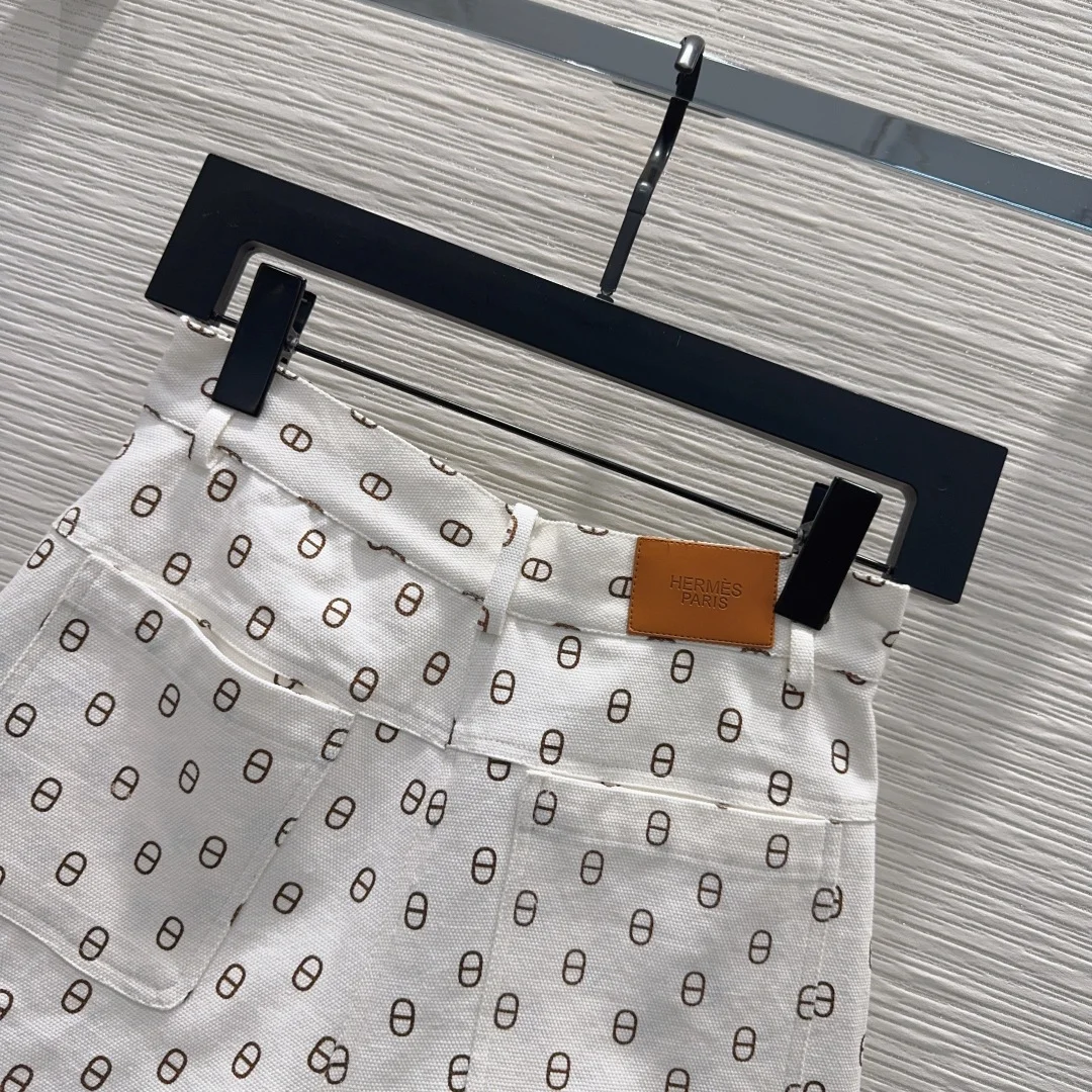 CELINE Shorts White-Black S-XL B65202609061909 - Image 8