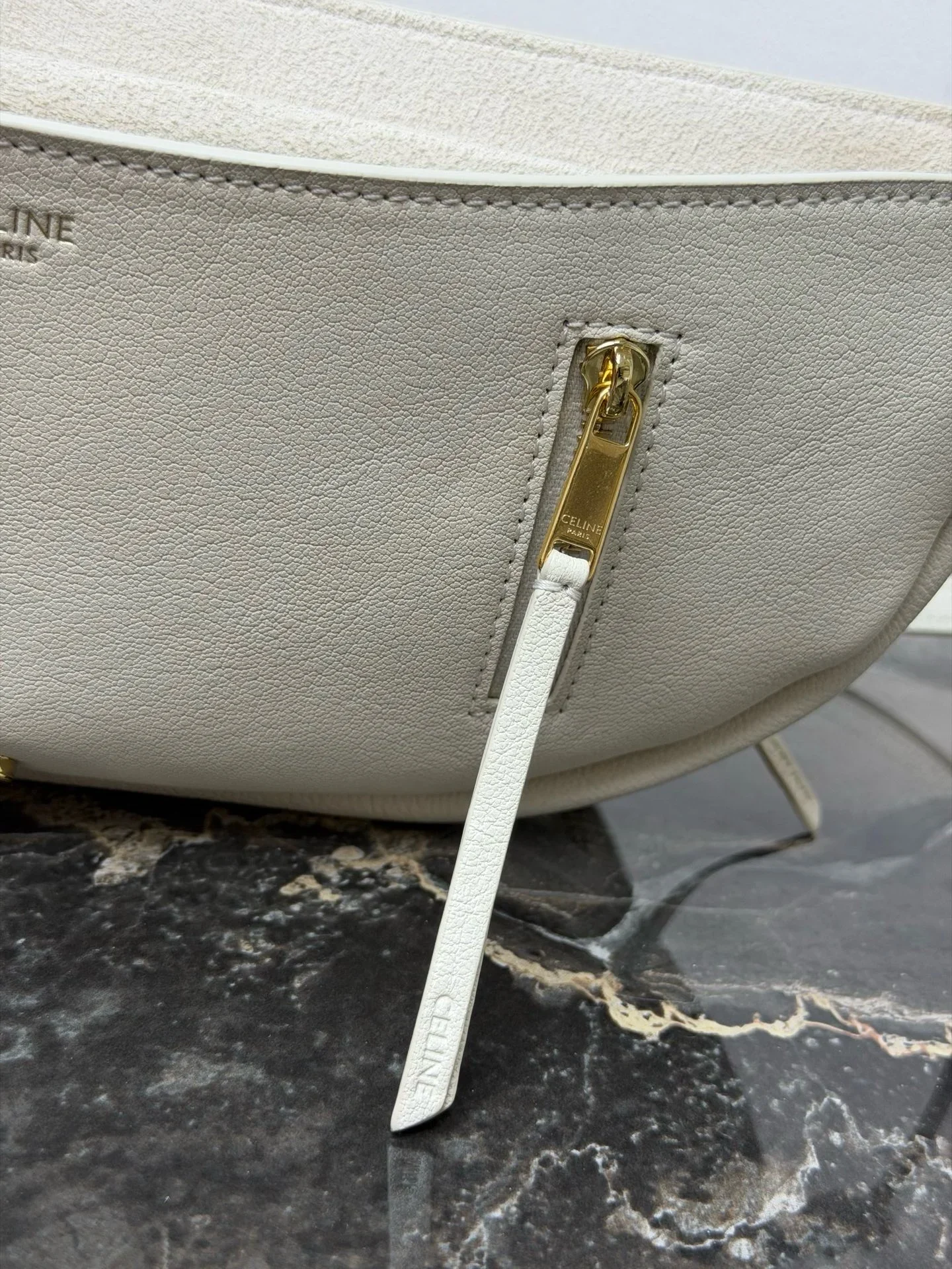 CELINE Shoulder Bags White-Gold 25X13X5CM H00202609090141 - Image 8