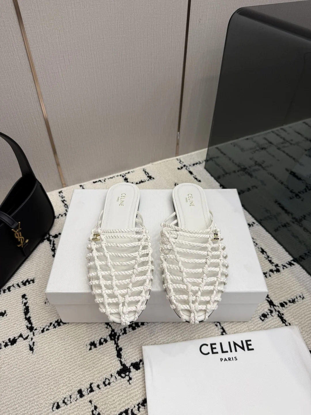 CELINE Slides Leather White EU35-40 B70202609110292