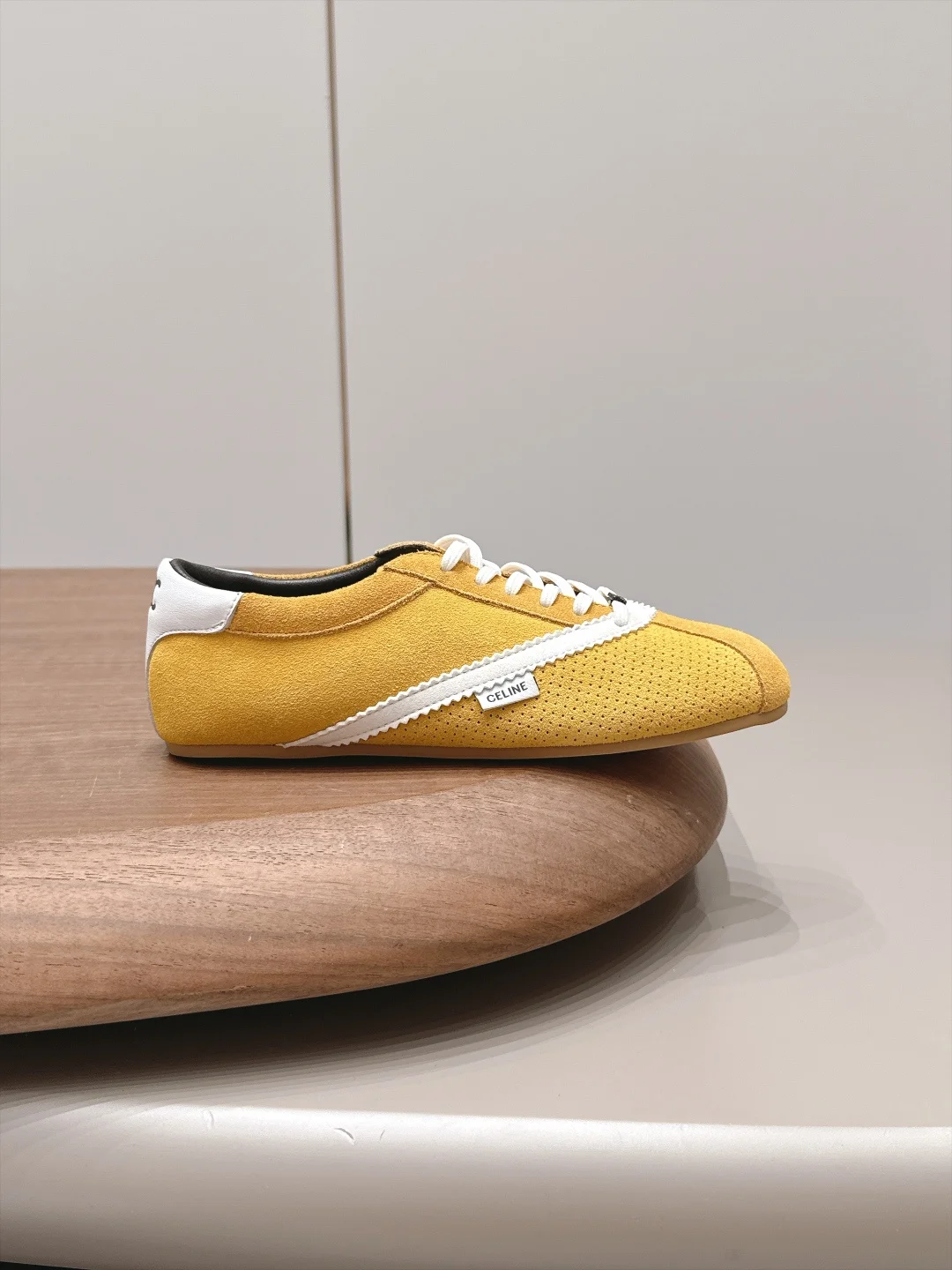 CELINE Sneakers Yellow-White B71202609111558 - Image 5