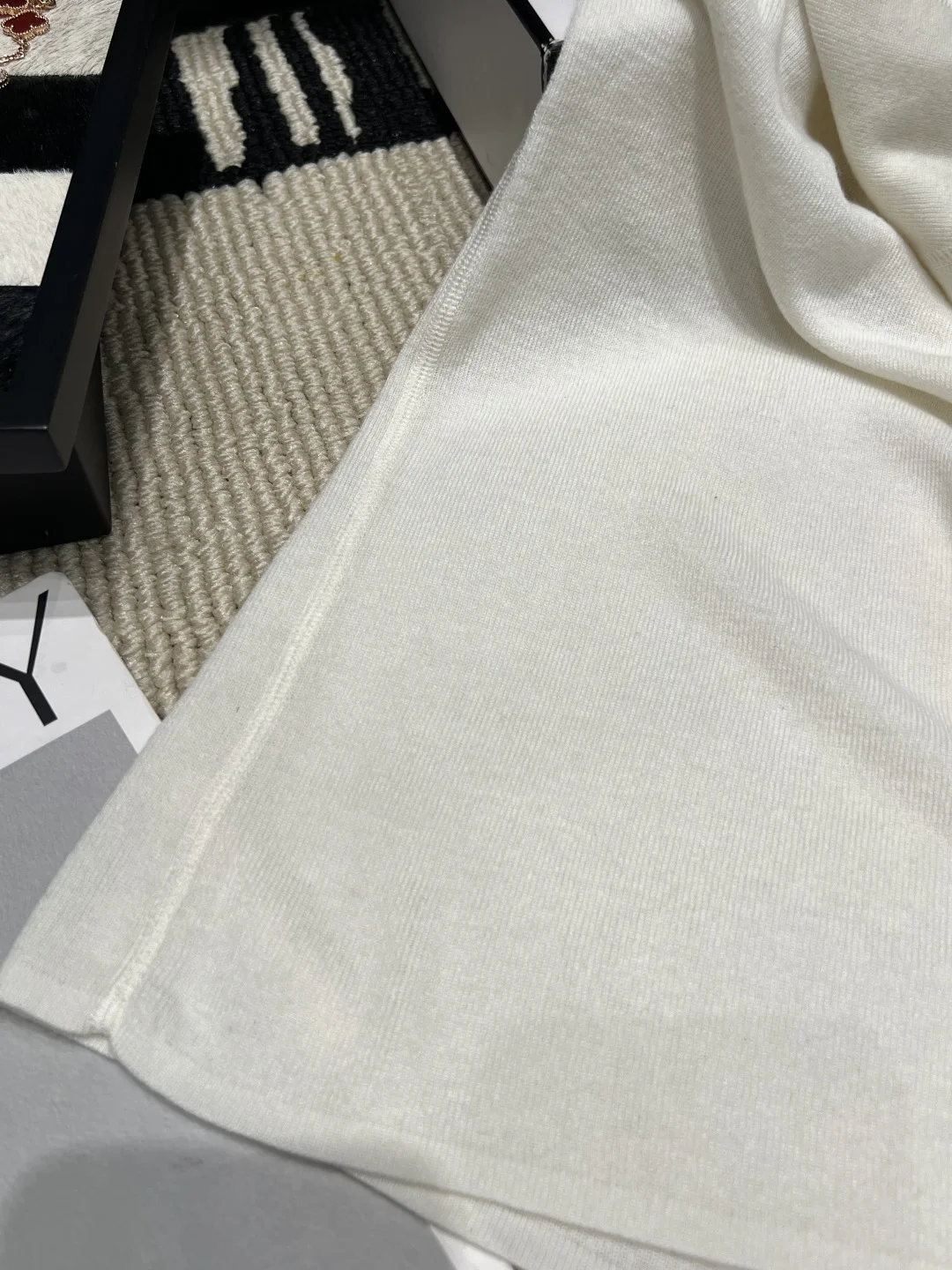 CELINE Sweaters Merino Wool White-Gold M-L A85202609061879 - Image 3