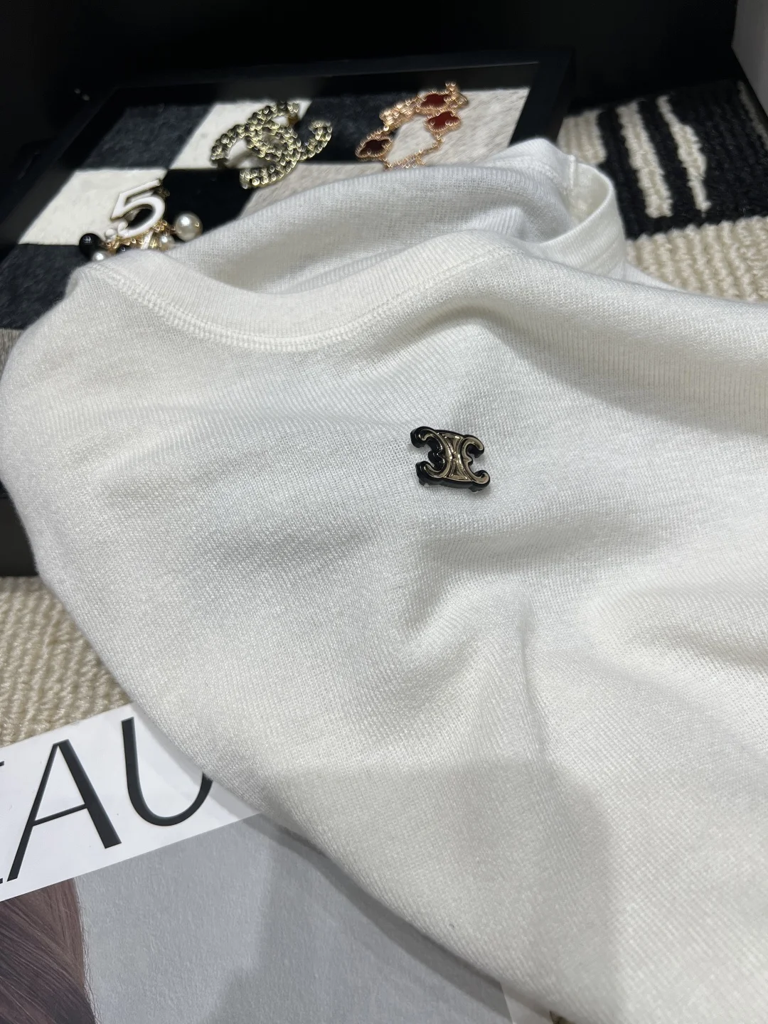 CELINE Sweaters Merino Wool White-Gold M-L A85202609061879 - Image 5