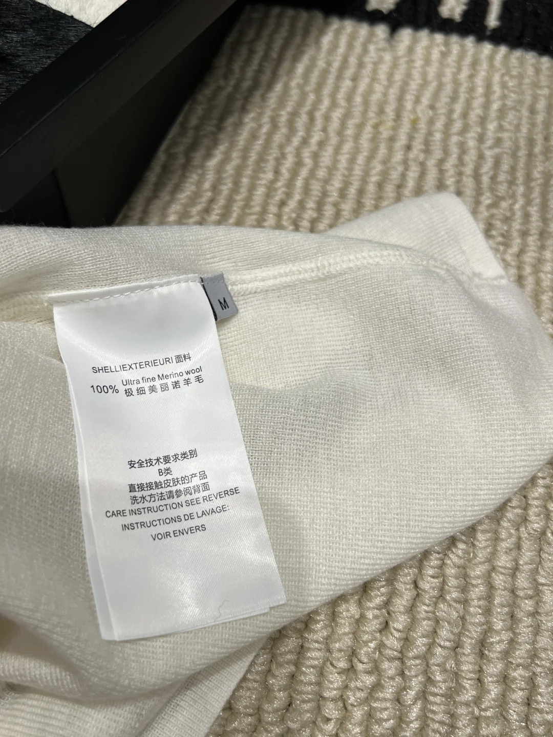 CELINE Sweaters Merino Wool White-Gold M-L A85202609061879 - Image 6