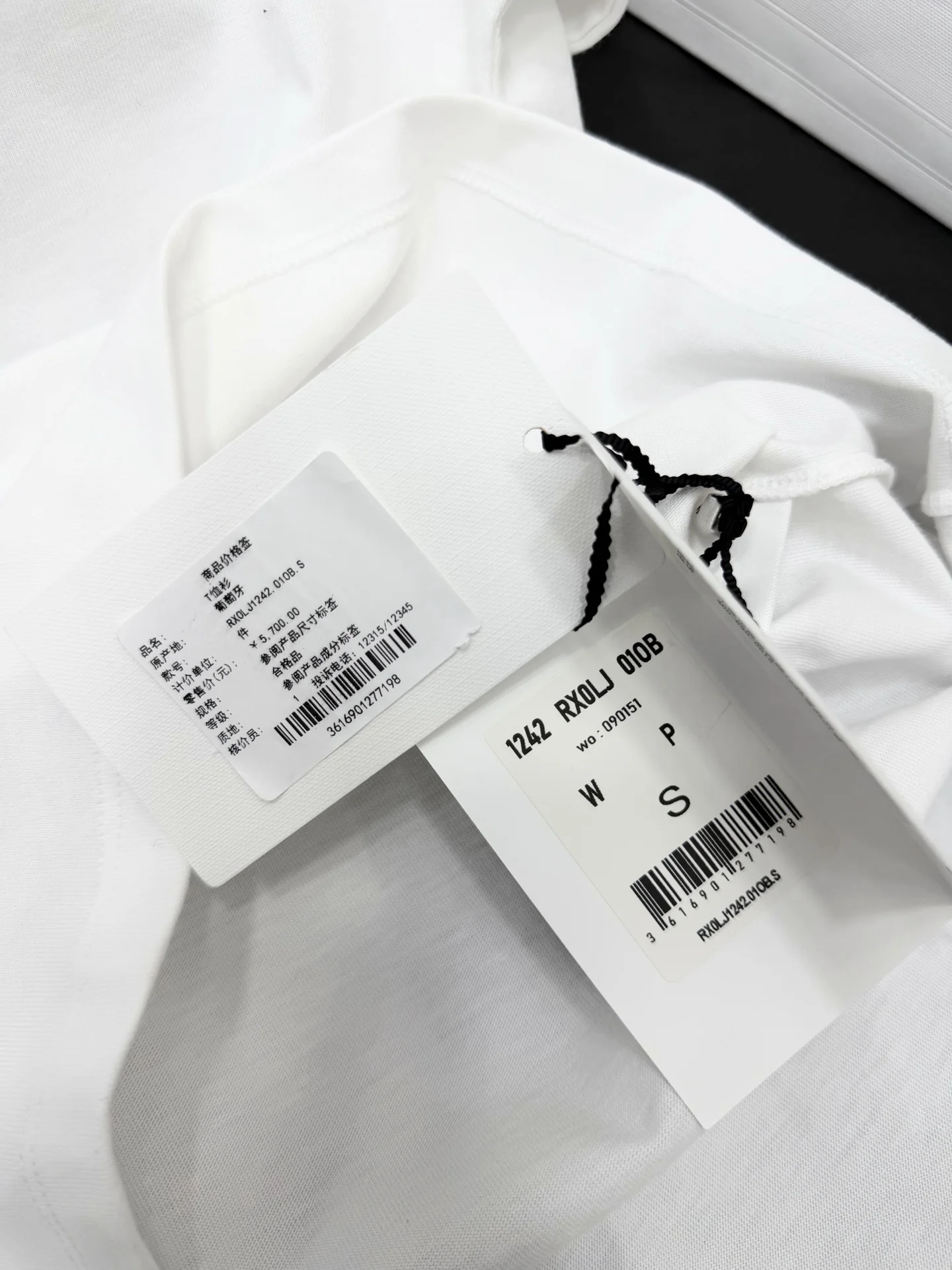 CELINE T-shirts Cotton White-Black S-M-L B15202609063632 - Image 7