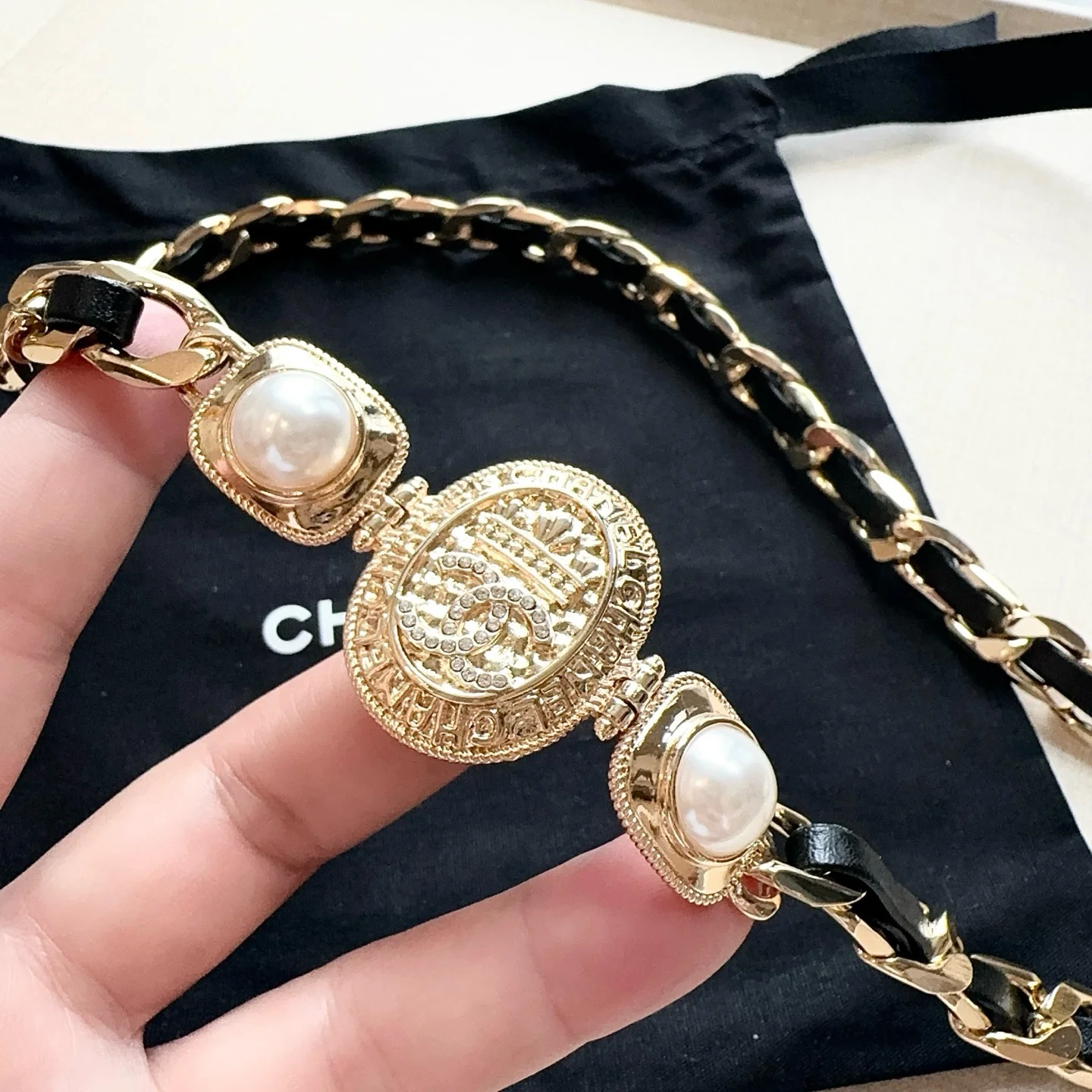 CHANEL Belts Black-Gold A80202609070093 - Image 6