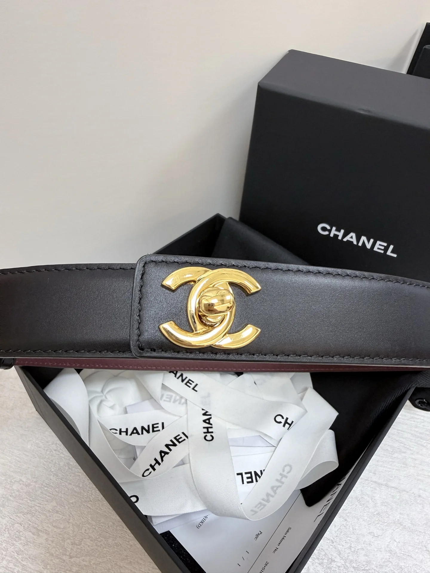 CHANEL Belts Leather Black-Gold-Red A90202609070186 - Image 5