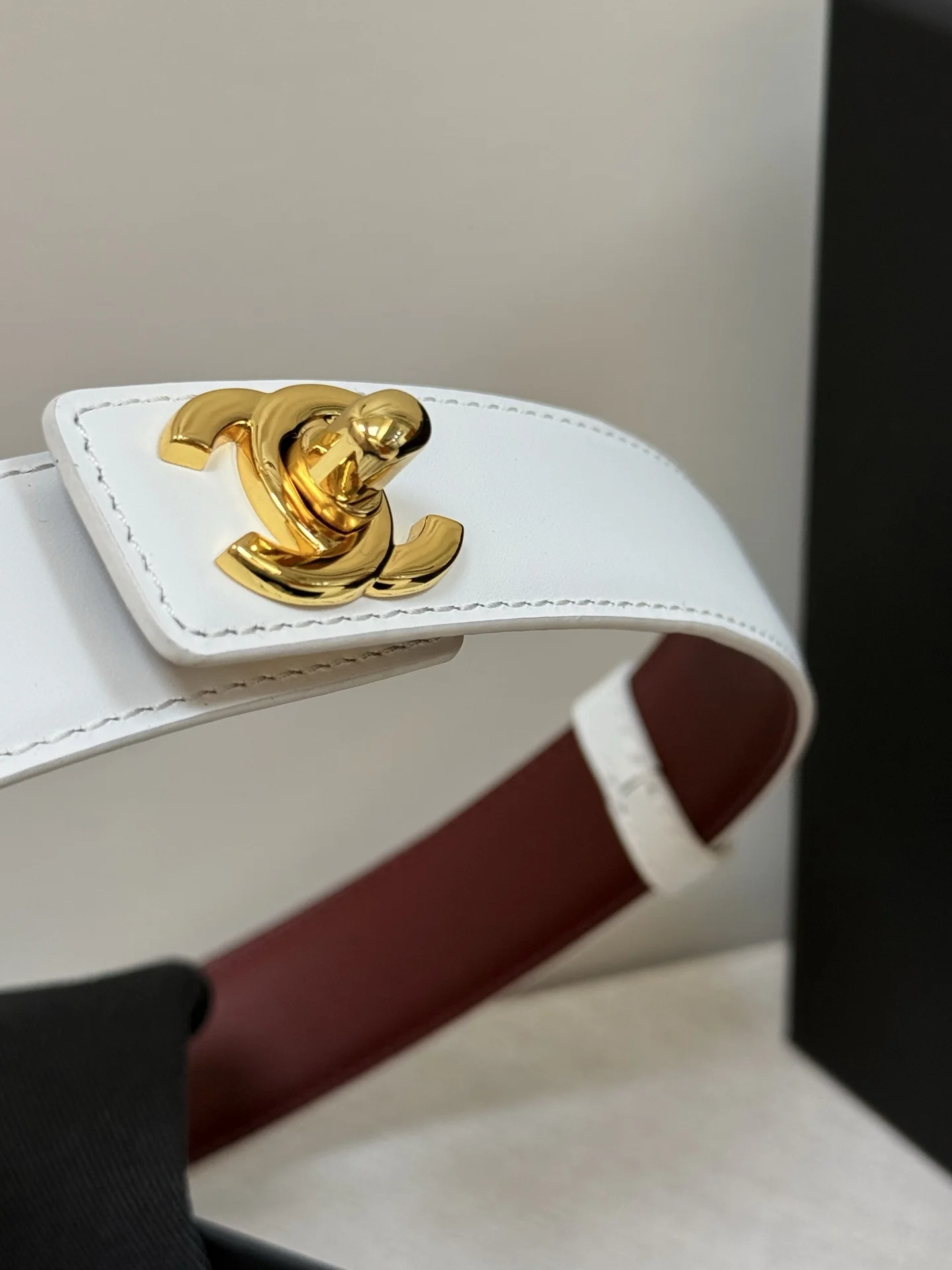 CHANEL Belts Leather White-Gold A90202609070185 - Image 3