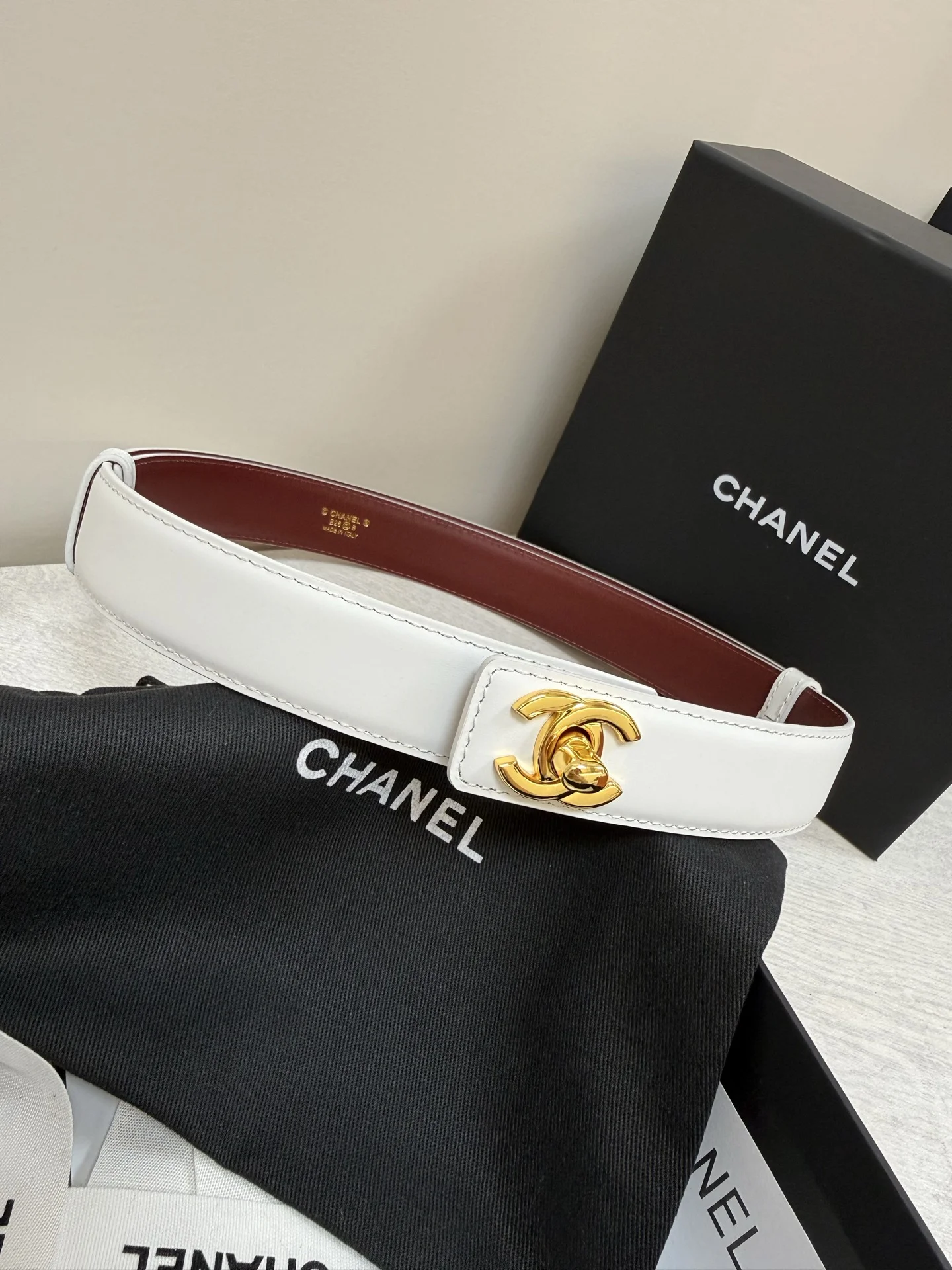 CHANEL Belts Leather White-Gold A90202609070185 - Image 4