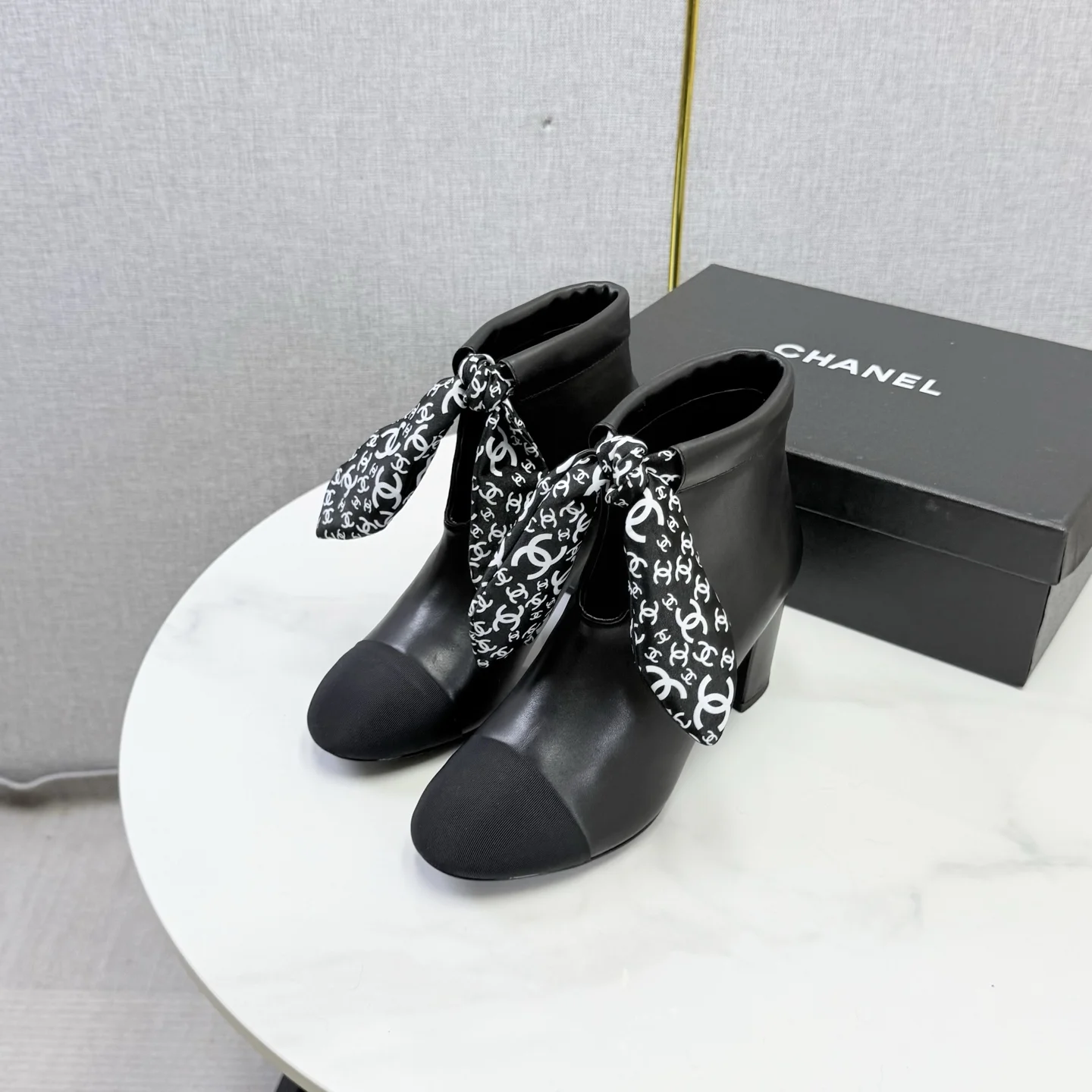 CHANEL Booties Calfskin Leather Black-White EU35-39 C40202609110593 - Image 4