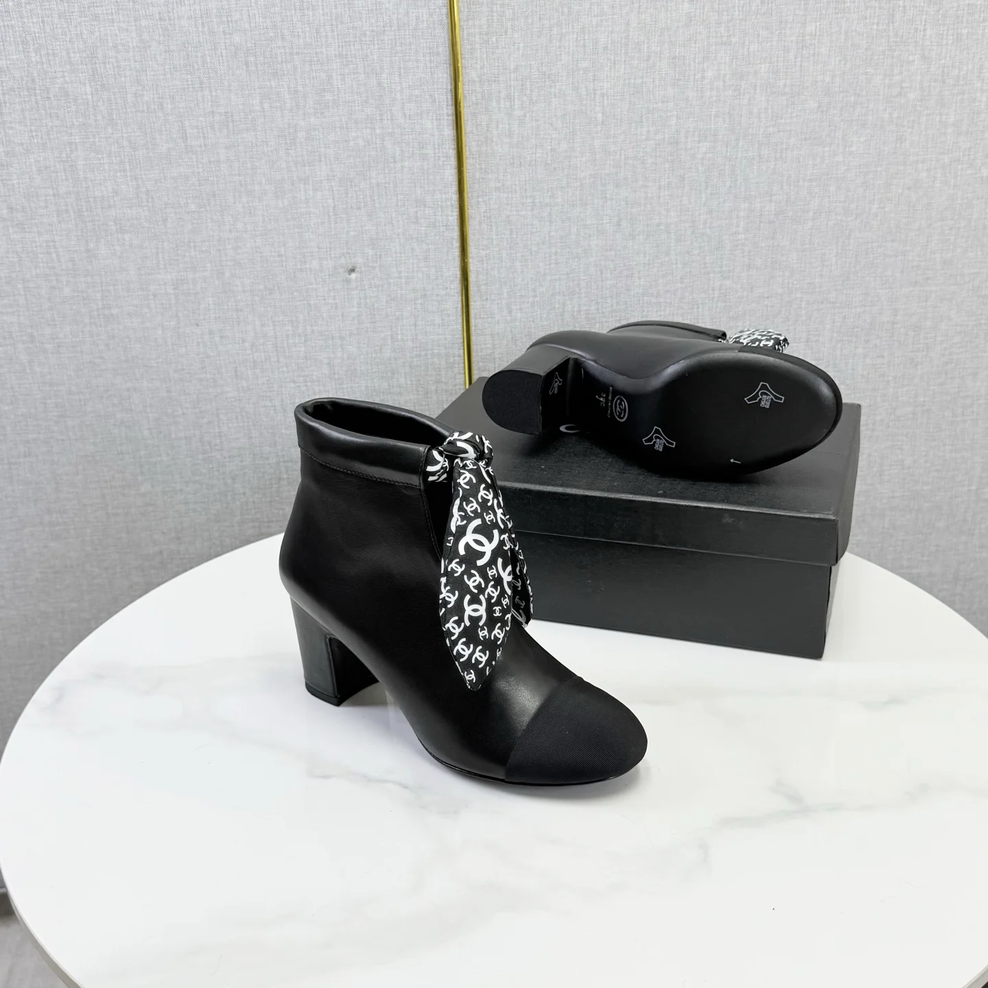 CHANEL Booties Calfskin Leather Black-White EU35-39 C40202609110593 - Image 8